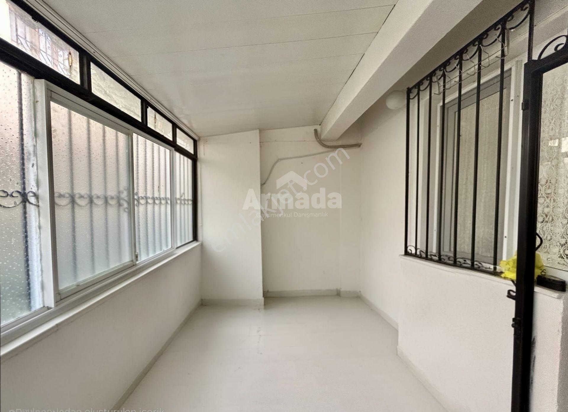 Kuşadası'nda Denize Sıfır Ege Yakası Sitesi'nde Satılık Yazlık - Görsel 12