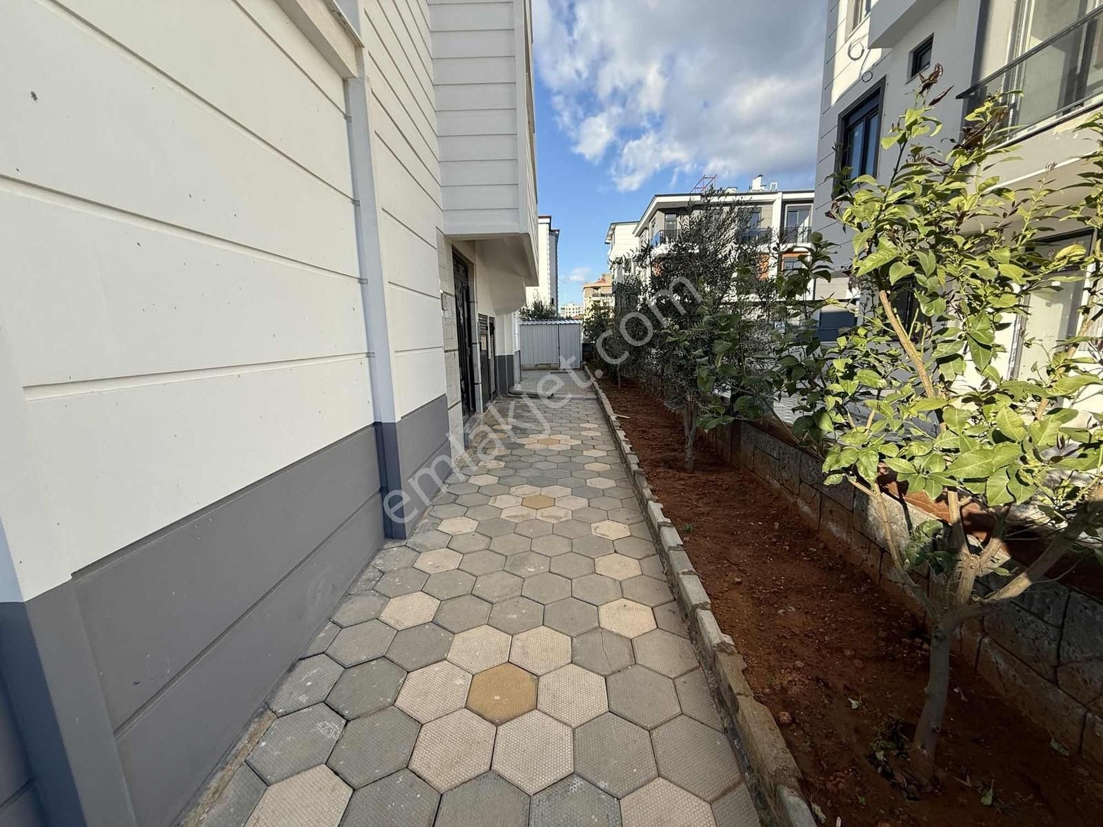 Tranvay Dibinde 3+1 Ebeveyn Banyolu Çitf Balkon Kiler Odası - Görsel 10