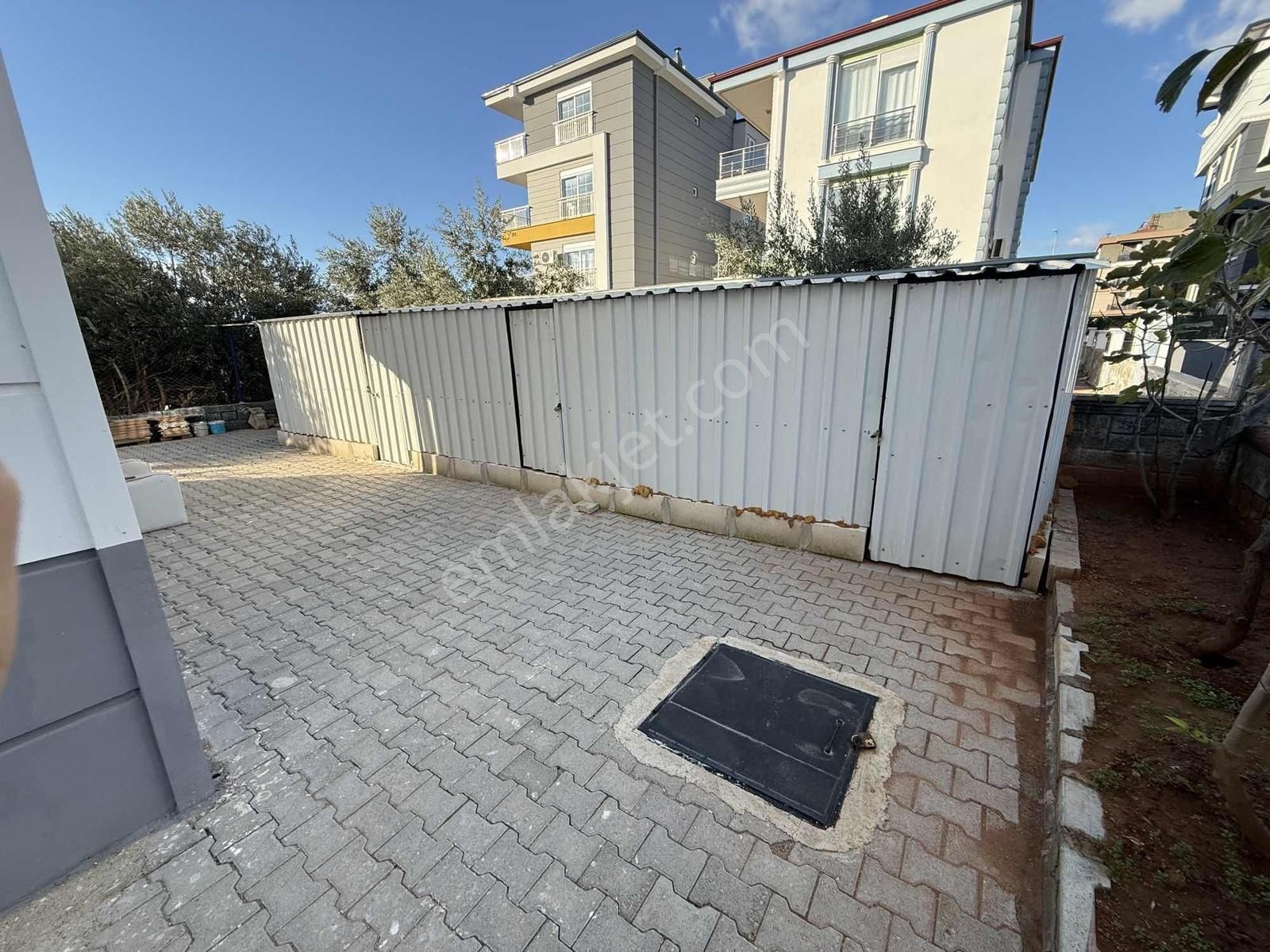 Tranvay Dibinde 3+1 Ebeveyn Banyolu Çitf Balkon Kiler Odası - Görsel 2