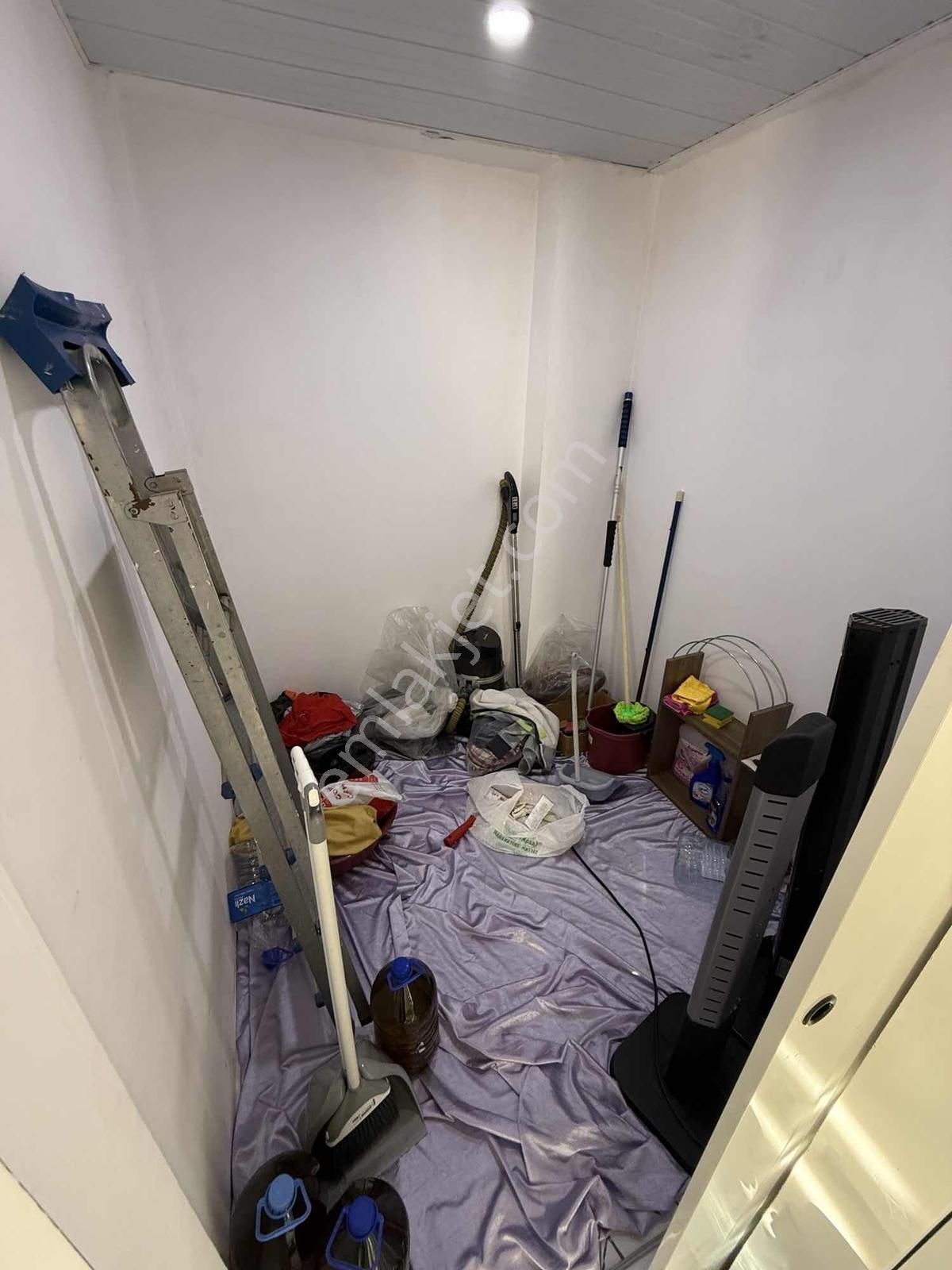 Tranvay Dibinde 3+1 Ebeveyn Banyolu Çitf Balkon Kiler Odası - Görsel 14