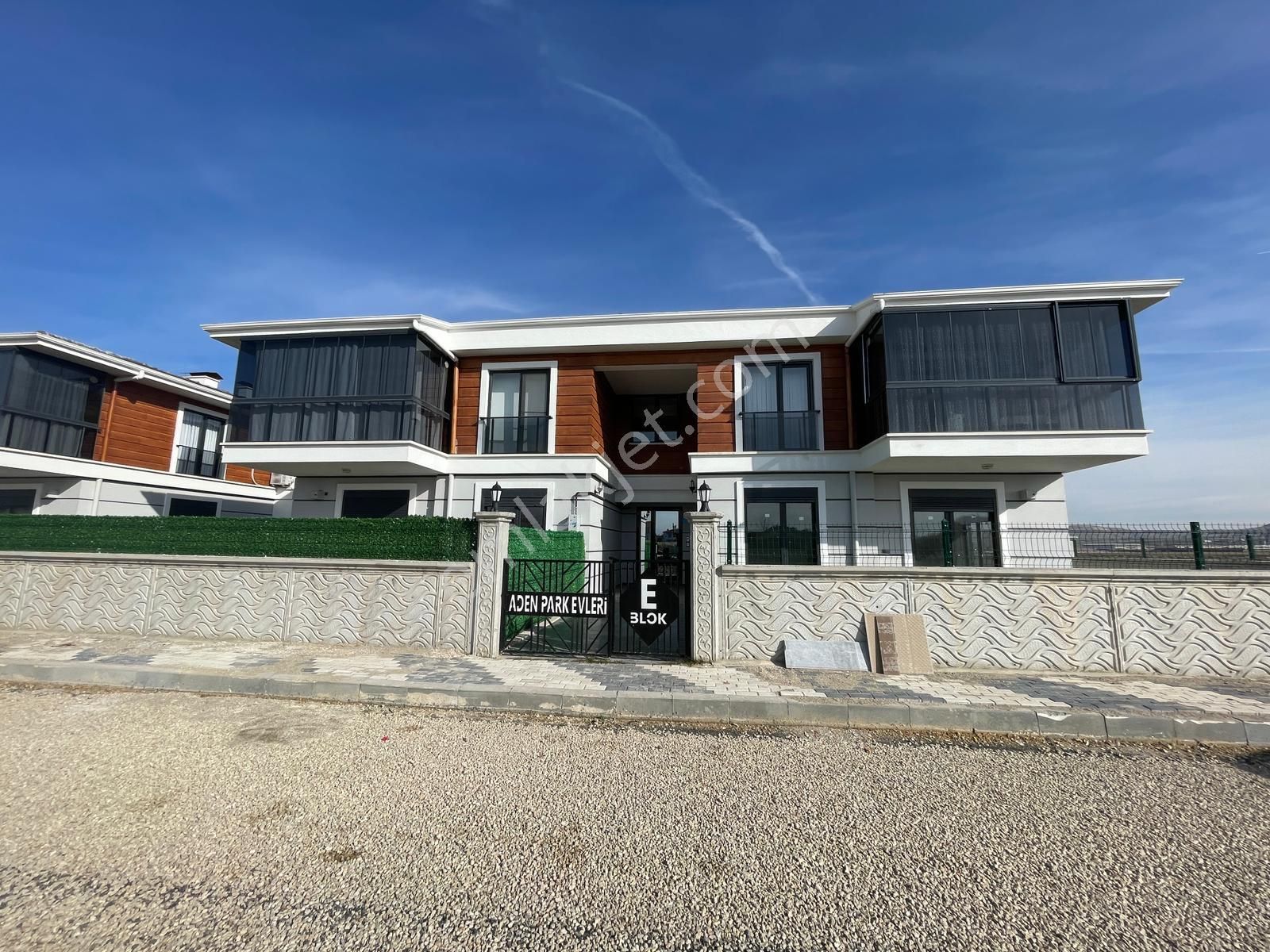 Afyon Üçok Emlaktan Hoca Ahmet Yesevi Mah Satılık Sıfır 3+1 Lüx Daire