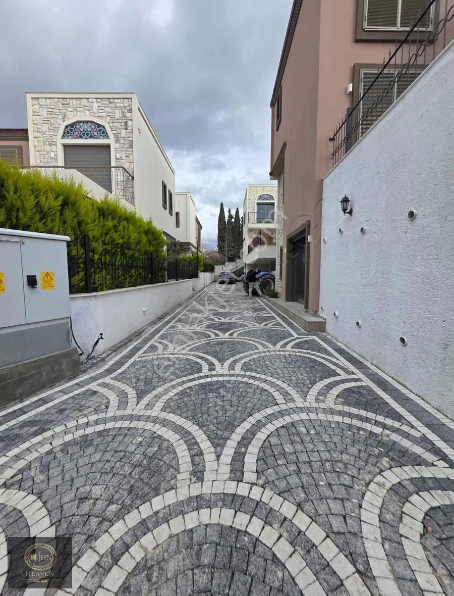 Merkezi Lokasyonda 5+2 Özel Havuzlu Villa - Görsel 7