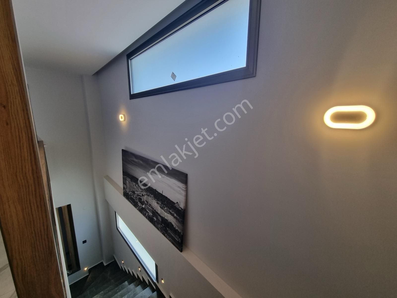 Kuşadası Soğucakta Özel Havuzlu Müstakil 4+2 - Görsel 16