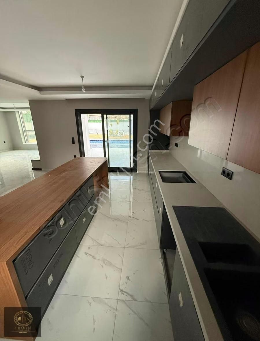750m2 Arsa İçerisinde 4+1 Villa - Görsel 16