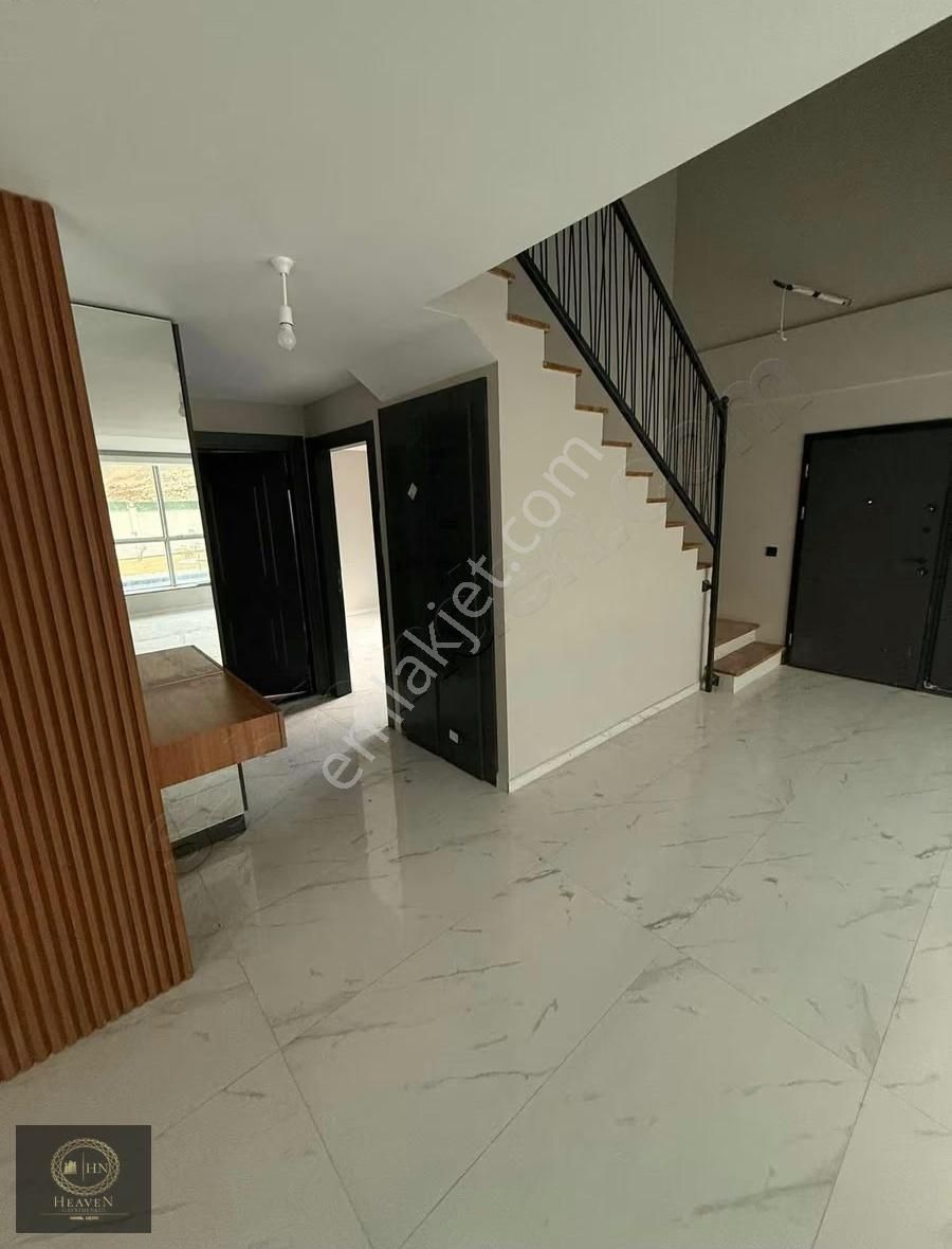 750m2 Arsa İçerisinde 4+1 Villa - Görsel 31