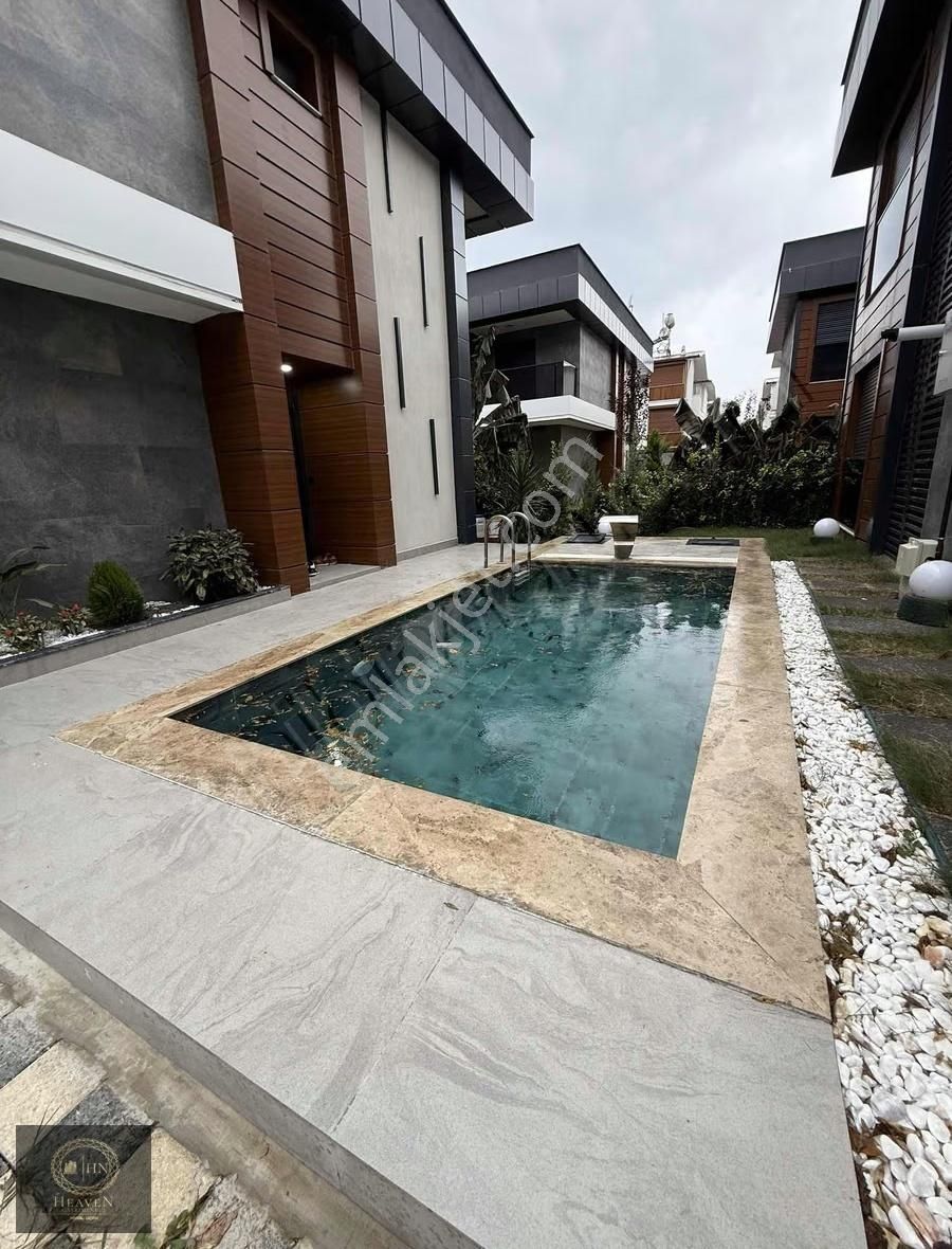 Denize Avm Ye Ve Okullara Yakın Doğalgazlı 4+1 Özel Havuz - Görsel 35