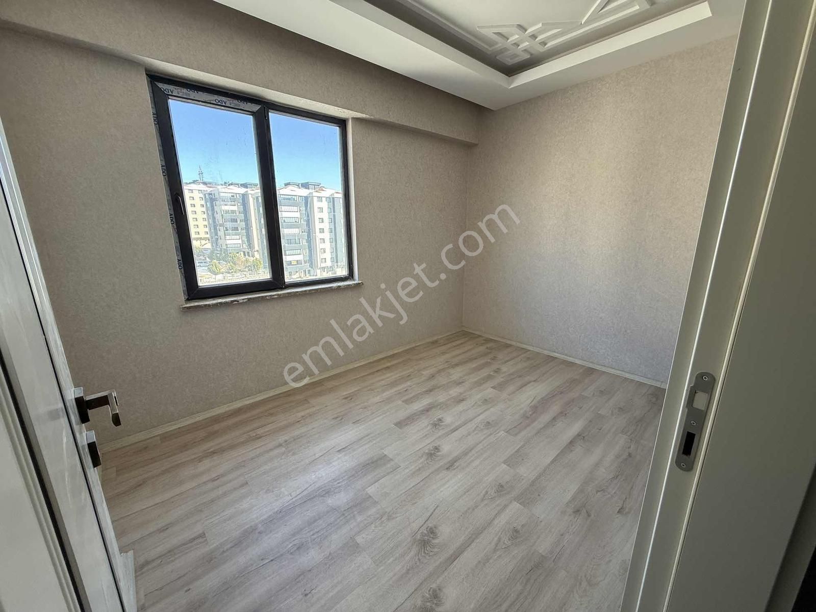 Fıstıklık Mah Göbeginde Ara Kat Sıfır 2+1 Daire - Görsel 9