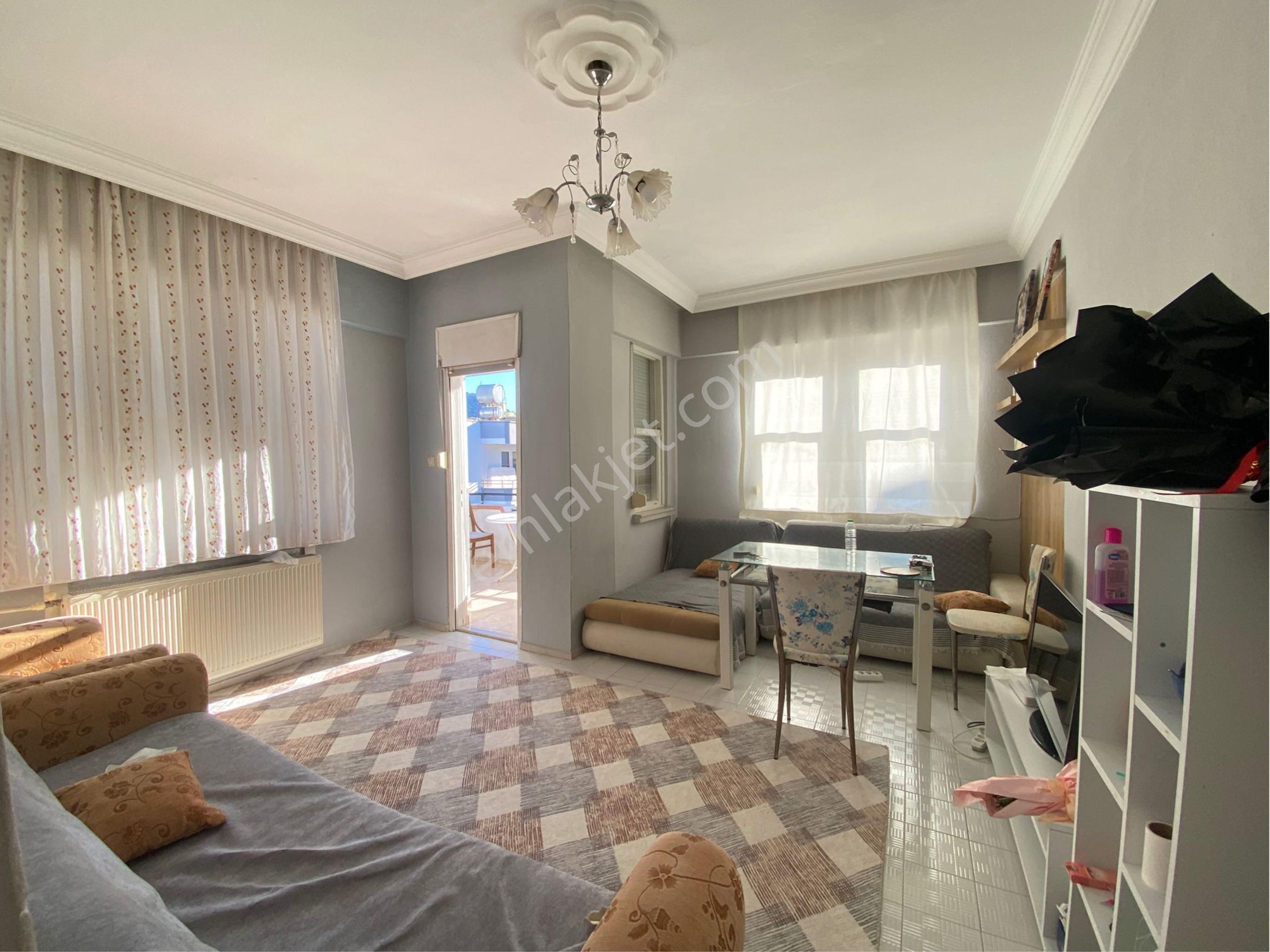 Daha Ucuzu Yok Denize 300 Mt Satılık 2+1