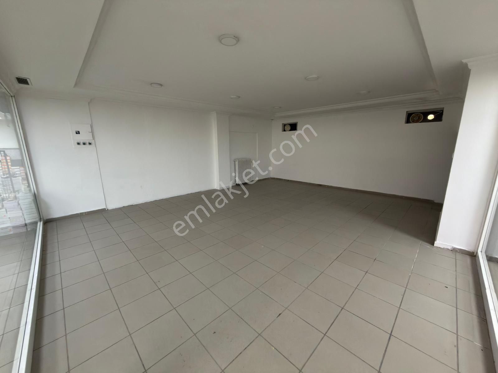 Osmanlı İş Merkezinde Kiralık Köşe Dükkan - Görsel 7