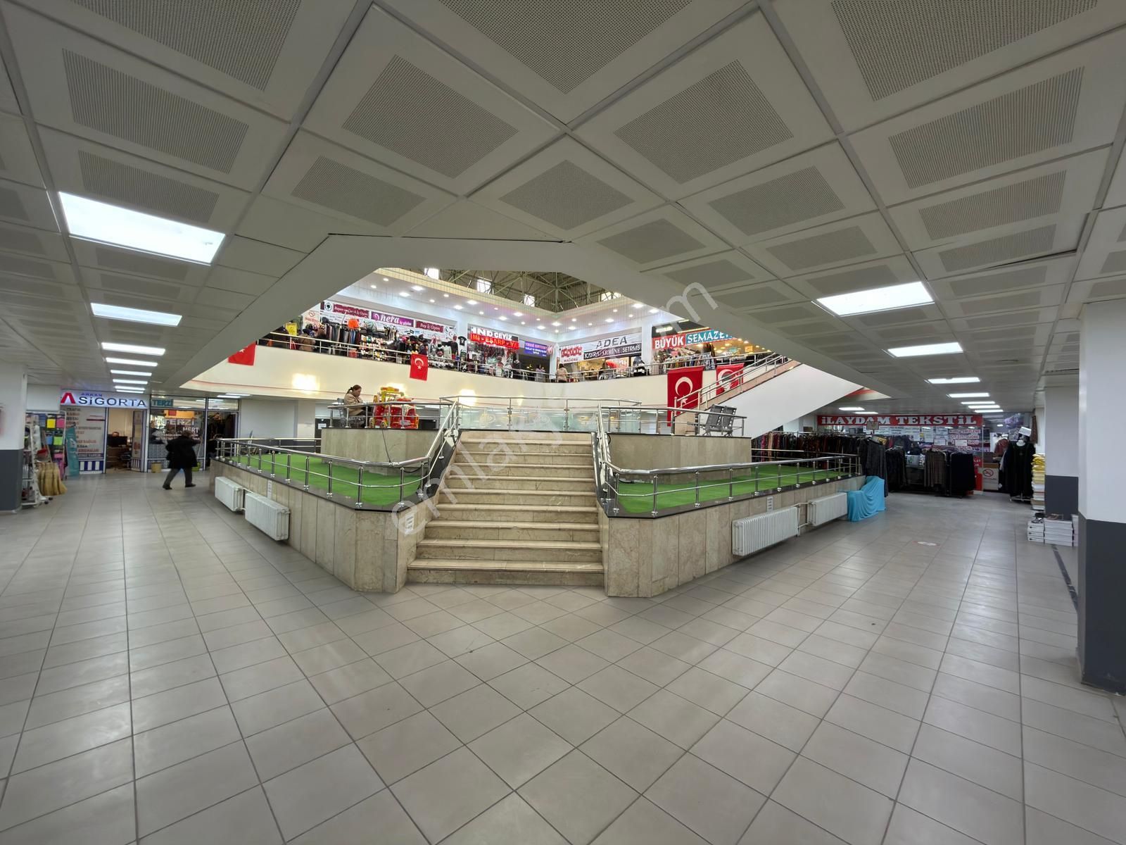 Osmanlı İş Merkezinde Kiralık Köşe Dükkan - Görsel 13