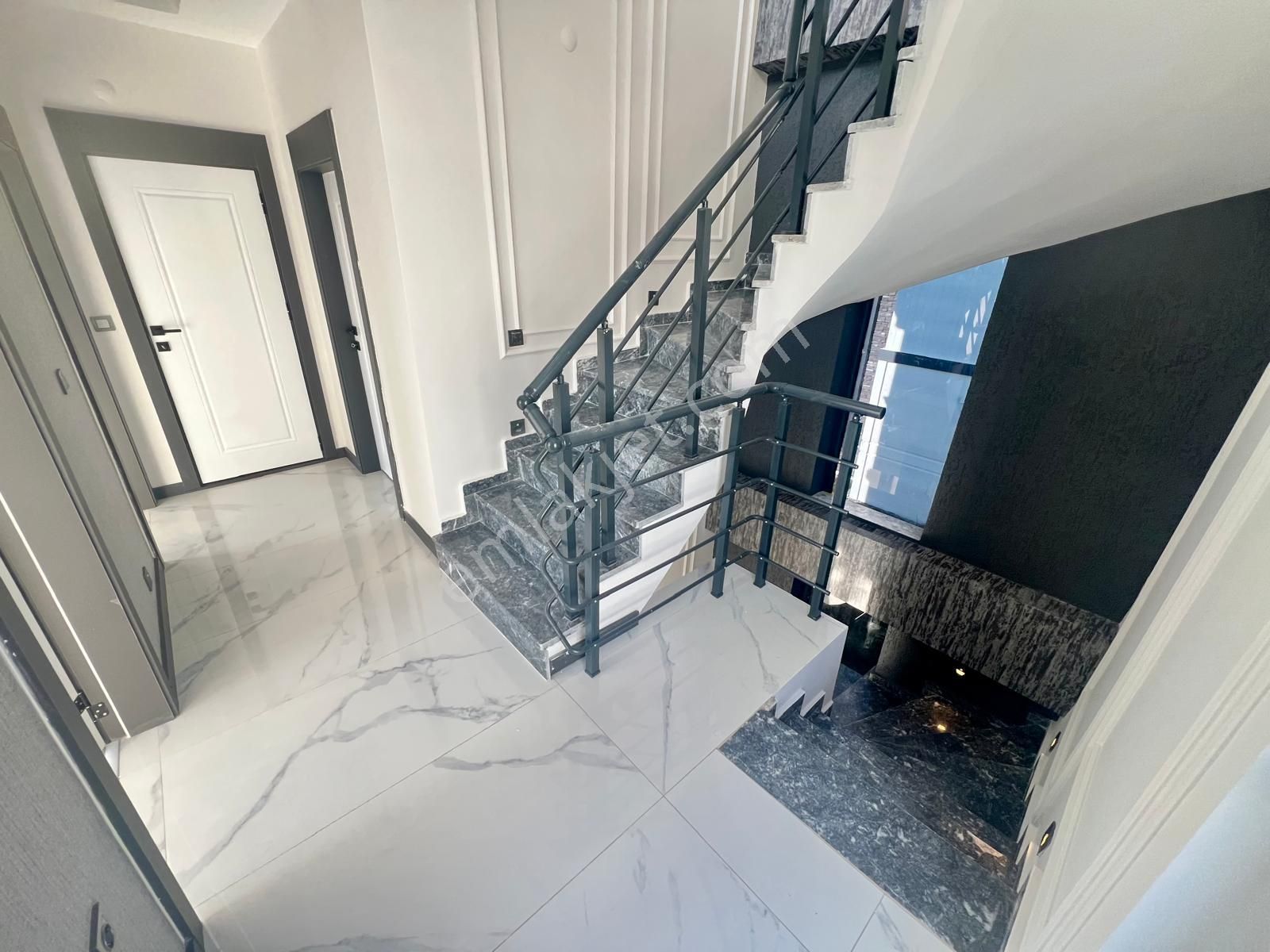 Akçay Aras Emlaktan Zeytinlide Havuzlu Site İçinde Müstakil Villalar - Görsel 22