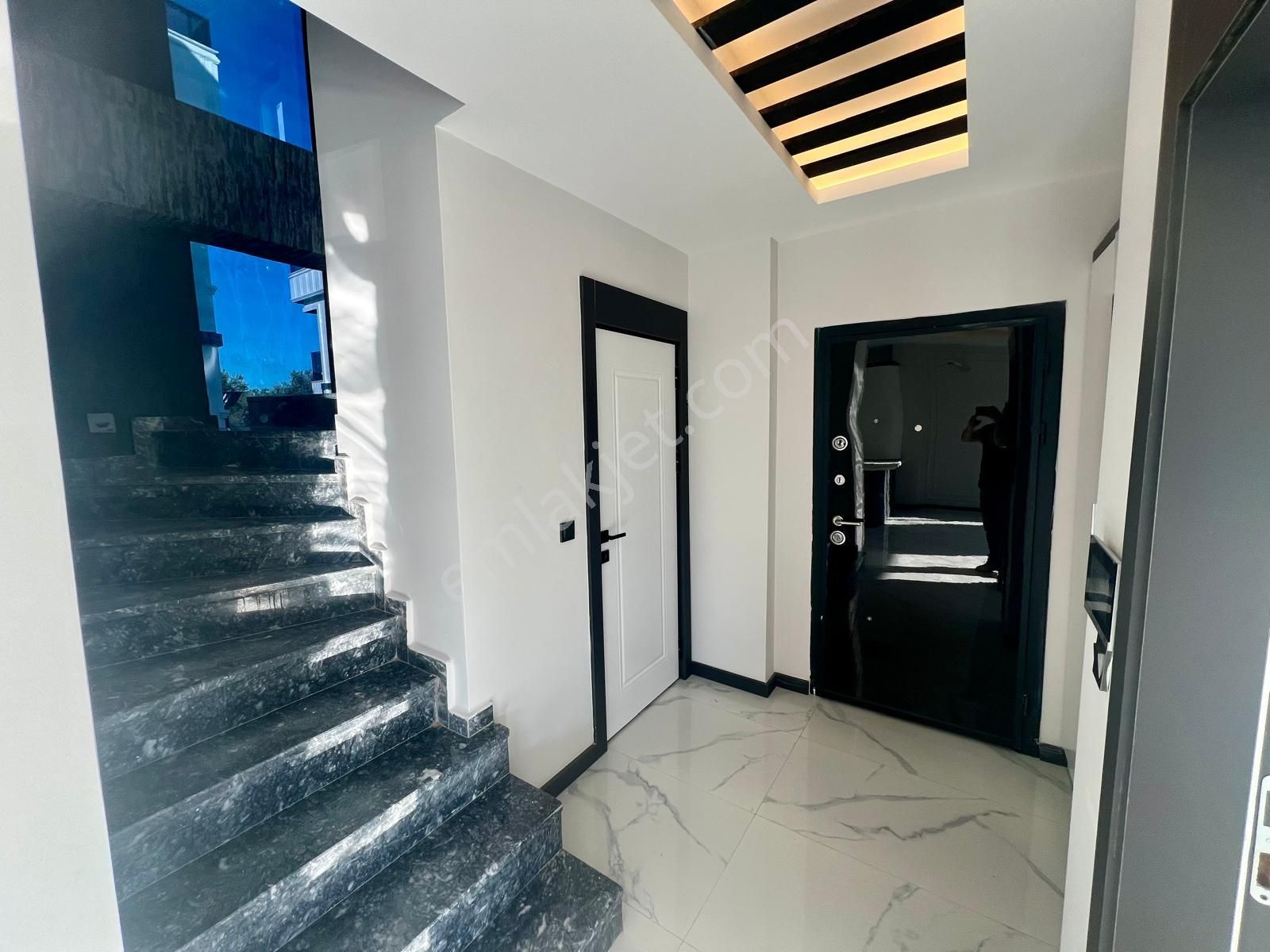 Akçay Aras Emlaktan Zeytinlide Havuzlu Site İçinde Müstakil Villalar - Görsel 11