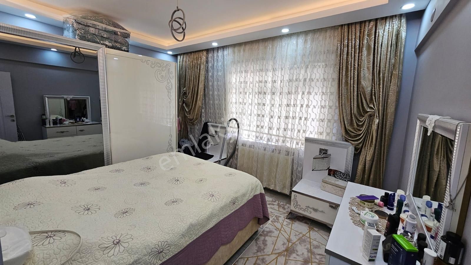 Demirlibahçe Dikimevi Yürüme Mesafesinde Yapılı Satılık 3+1daire - Görsel 2