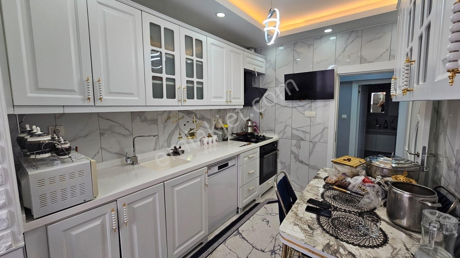 Demirlibahçe Dikimevi Yürüme Mesafesinde Yapılı Satılık 3+1daire - Görsel 16