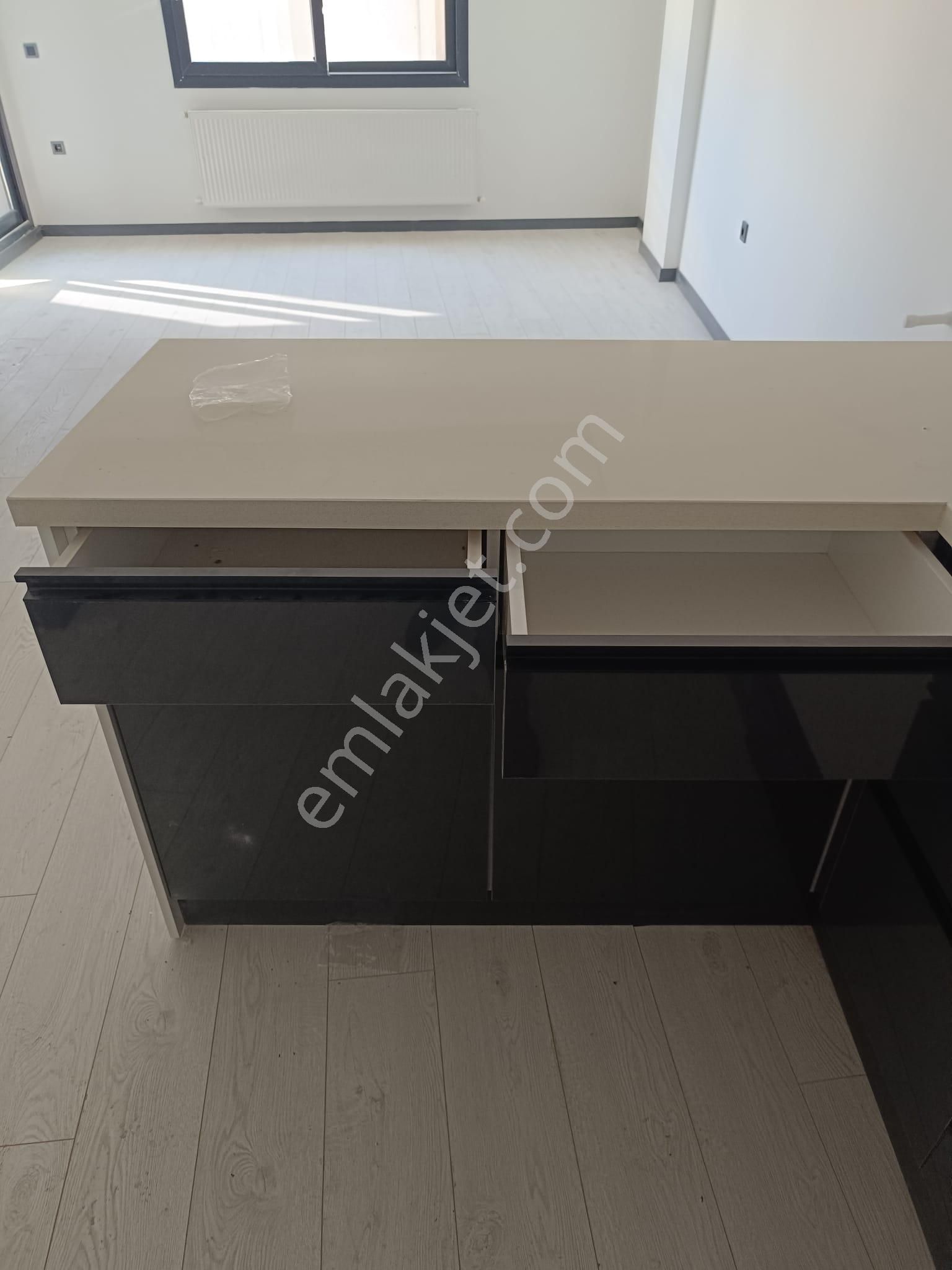 Kuşadası İkiçeşmelik Mahallesinde 2+1 Satılık Daire - Görsel 11