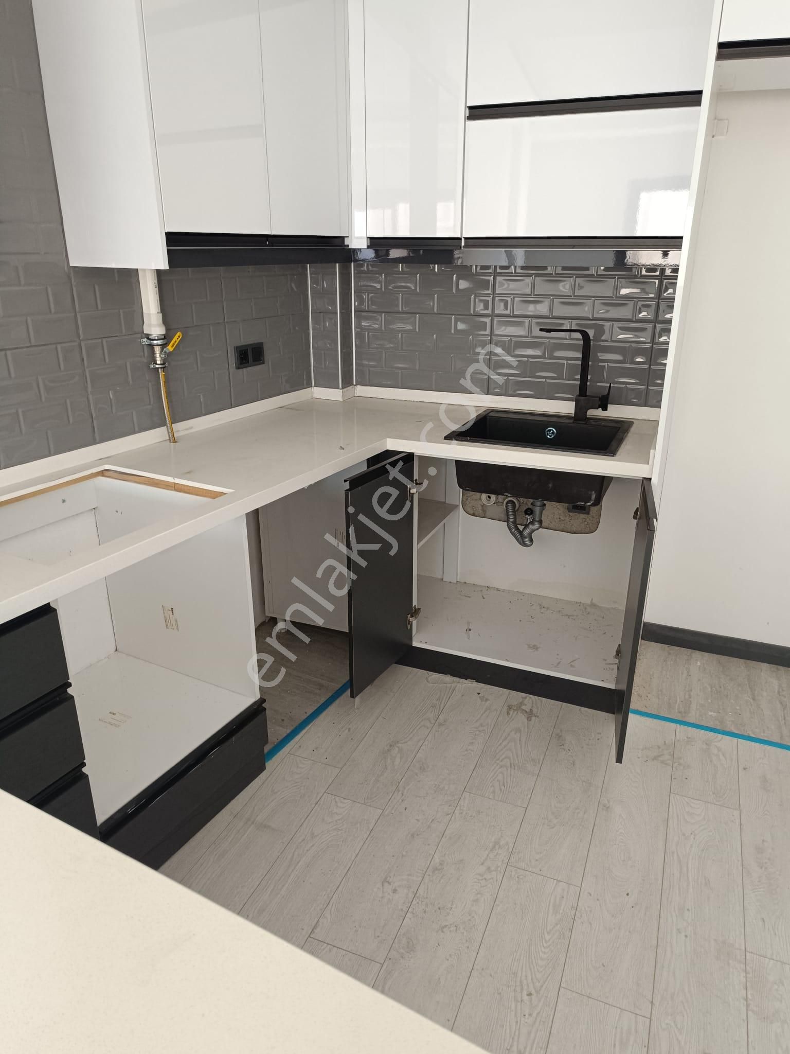 Kuşadası İkiçeşmelik Mahallesinde 2+1 Satılık Daire - Görsel 29