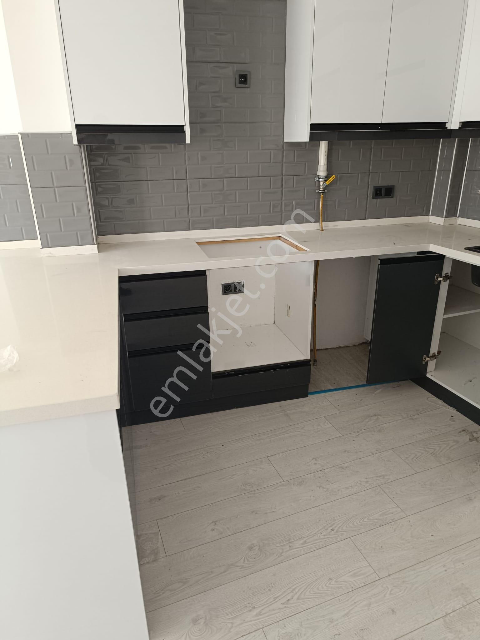 Kuşadası İkiçeşmelik Mahallesinde 2+1 Satılık Daire - Görsel 19