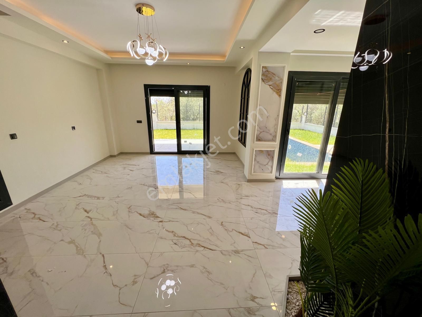 Akçay Aras Emlaktan Gürede 450 M² Havuzlu Müstakil Villa - Görsel 14