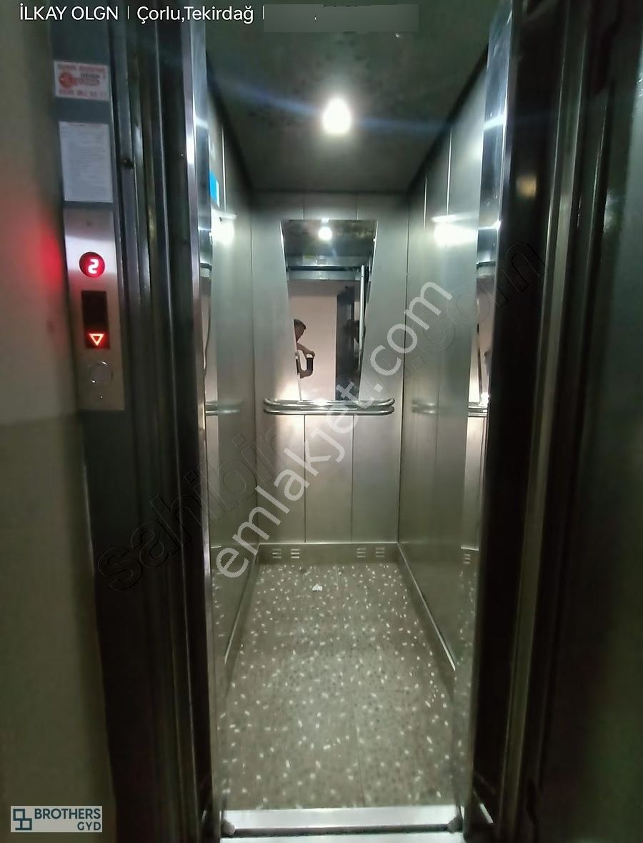 Brothersdan Alipaşa Mah.160m2 Arakat İskanlı 3+1 Satılık Daire - Görsel 8