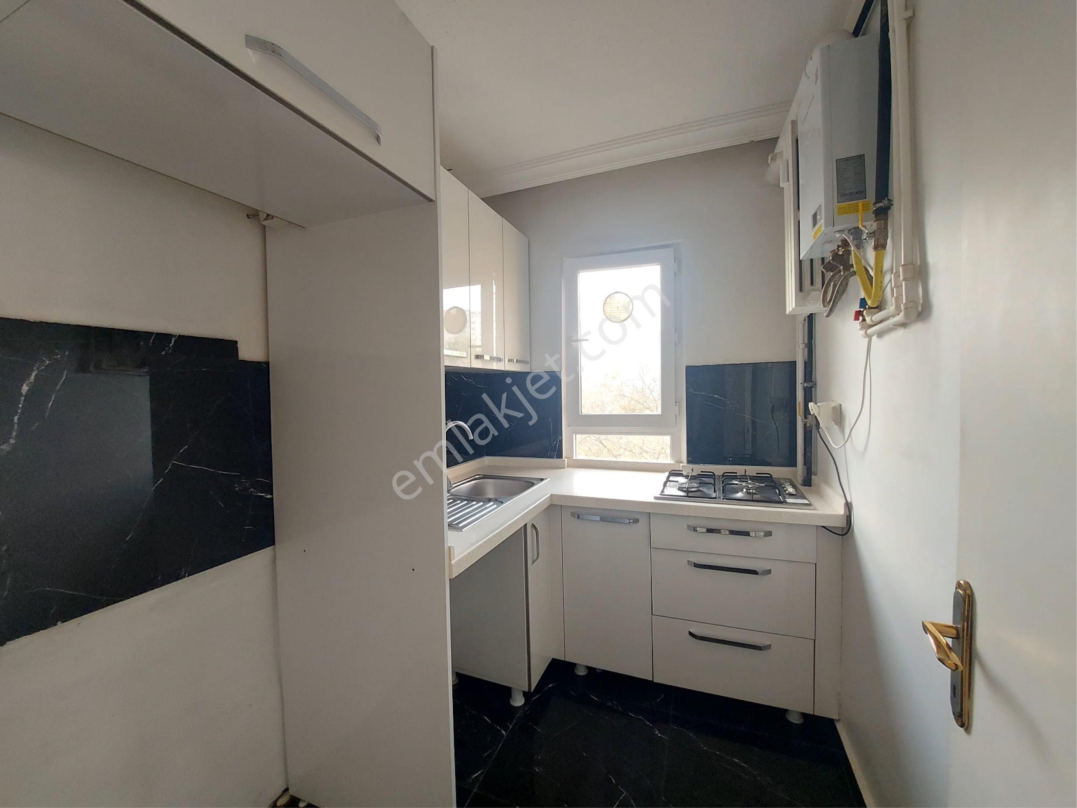 'eryaman Efor''dan Okul Yanı Katta Yapılı 1+1 Kiralık Daire - Görsel 17