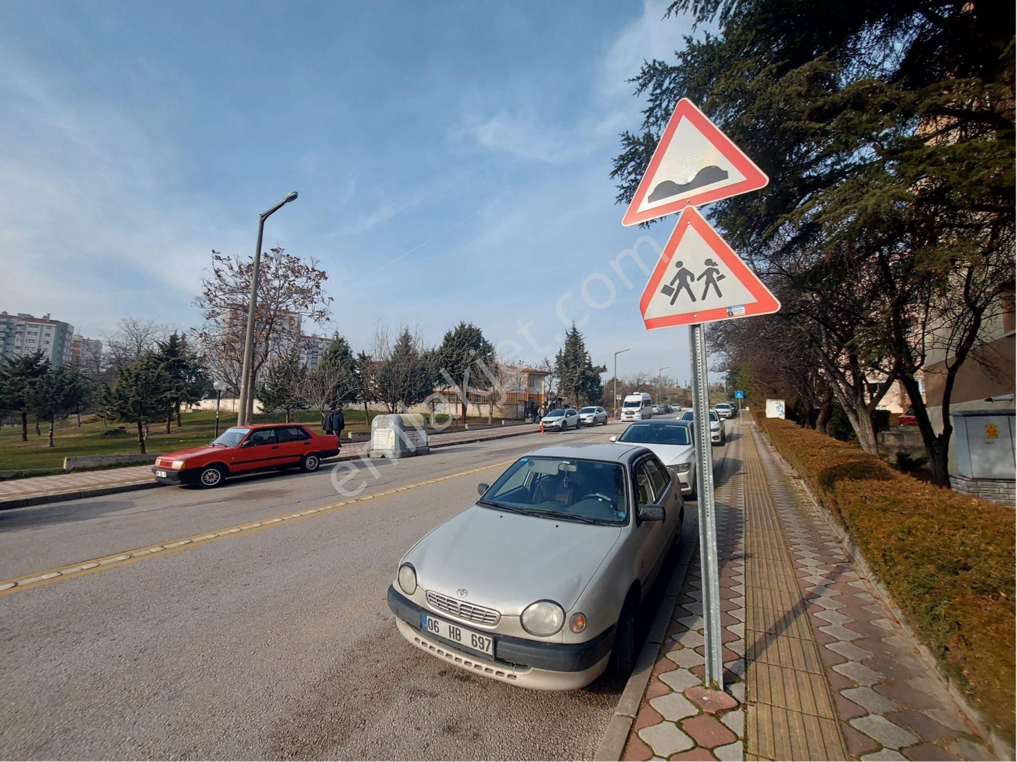 'eryaman Efor''dan Okul Yanı Katta Yapılı 1+1 Kiralık Daire - Görsel 4