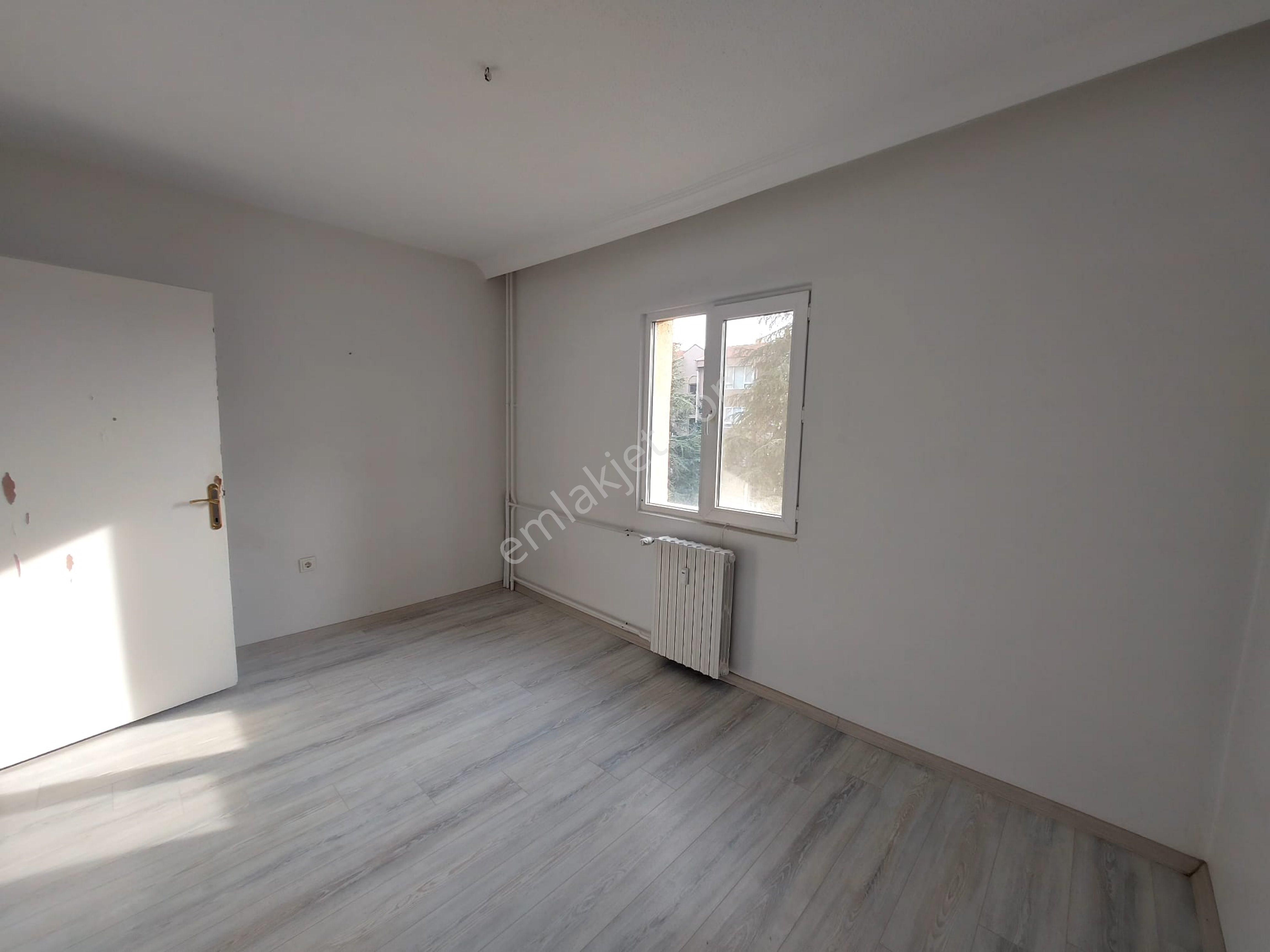 'eryaman Efor''dan Okul Yanı Katta Yapılı 1+1 Kiralık Daire - Görsel 23