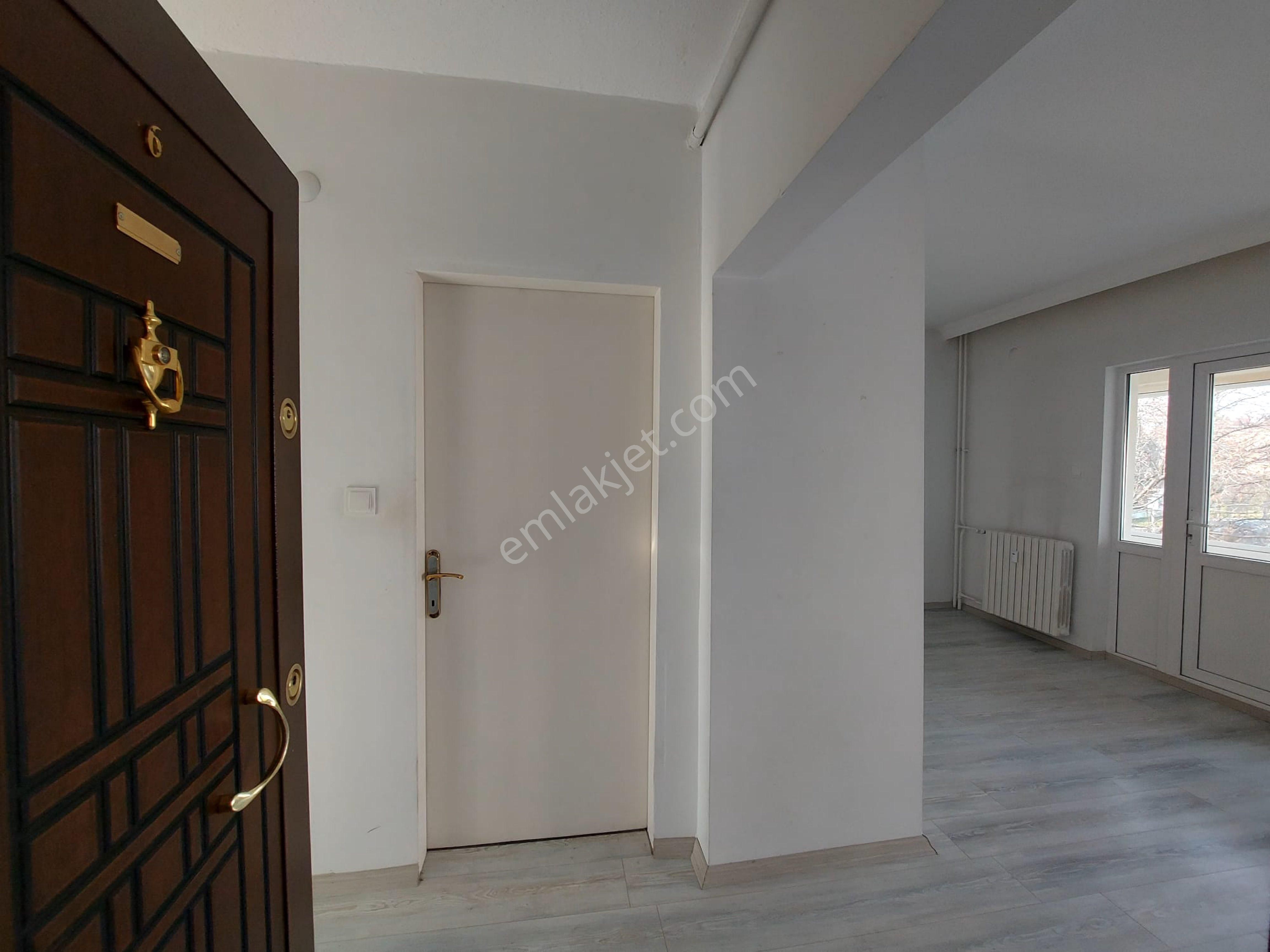 'eryaman Efor''dan Okul Yanı Katta Yapılı 1+1 Kiralık Daire - Görsel 9