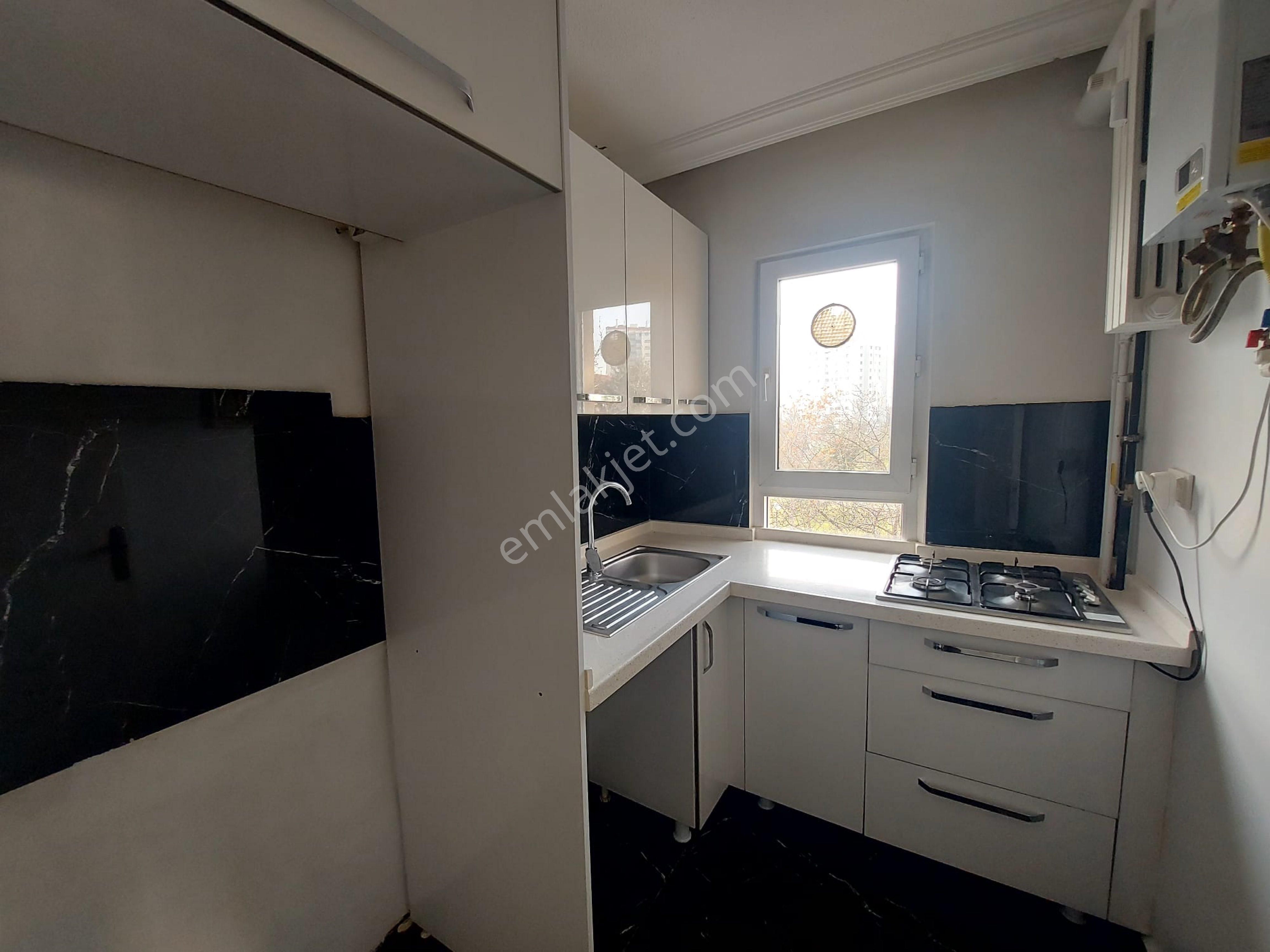 'eryaman Efor''dan Okul Yanı Katta Yapılı 1+1 Kiralık Daire - Görsel 20