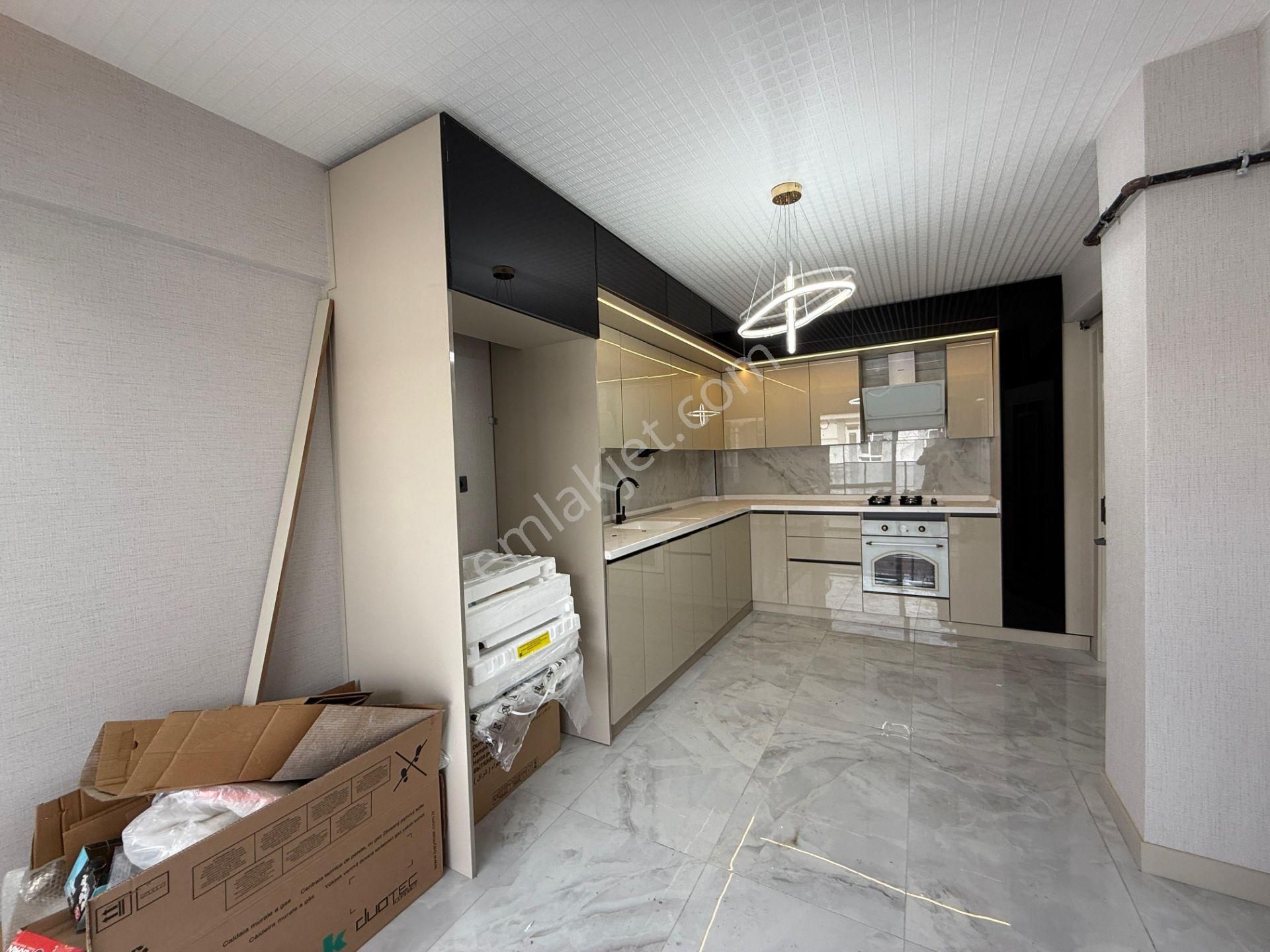 Öz Maşallah'dan Karakaya Mahallesinde Kiralık Sıfır 3+1 - Görsel 3