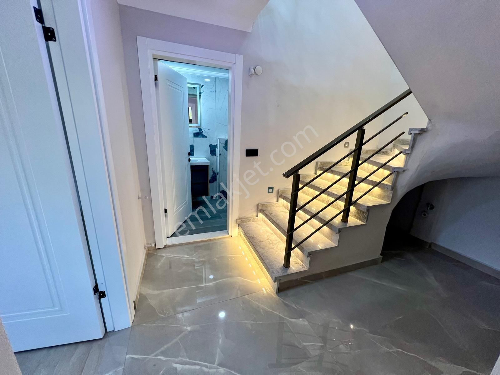 Akçay Aras Emlaktan Gürede 3+1 Müstakil Villa - Görsel 20