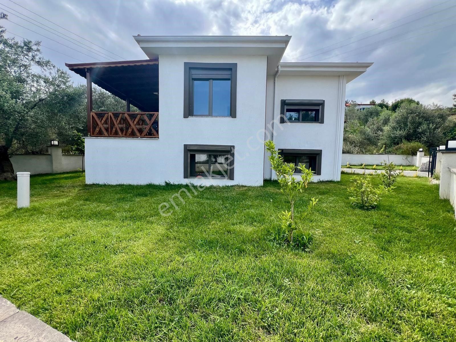 Akçay Aras Emlaktan Gürede 3+1 Müstakil Villa