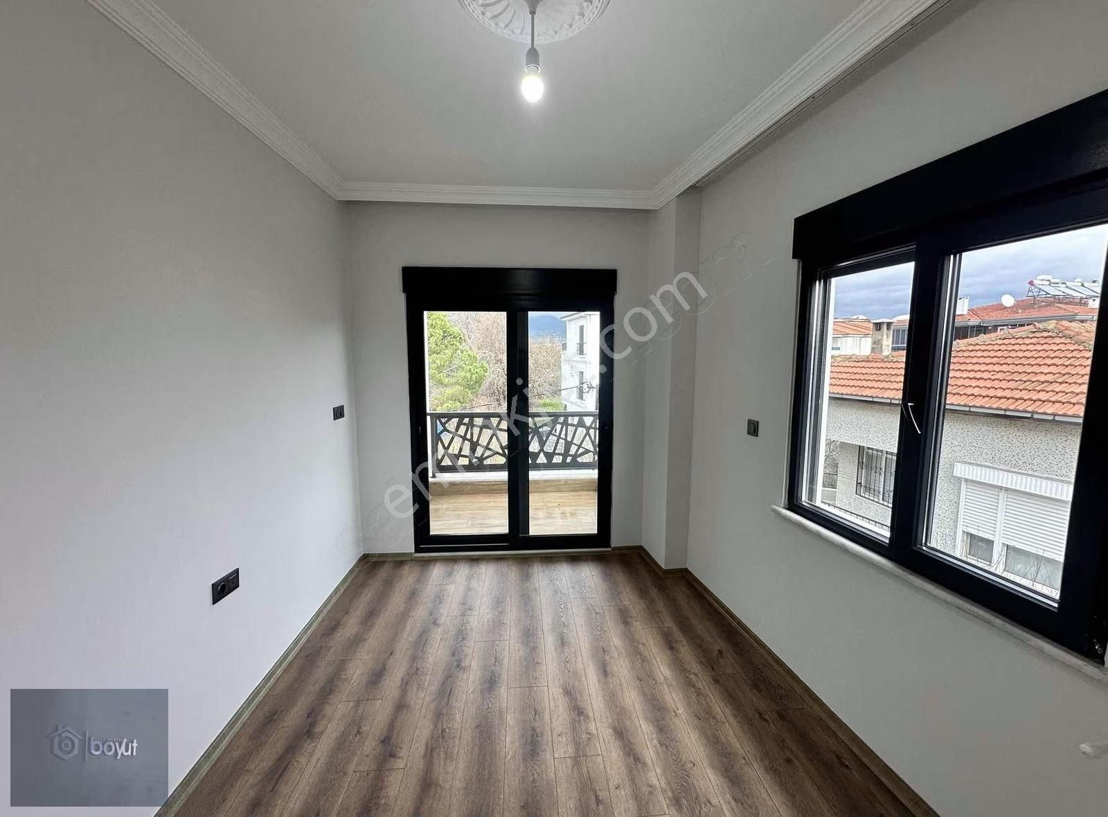 Boyut'tan Akçay Cemiltemel Mah.lüx Tasarım 4+1 Müstakil Villa - Görsel 17