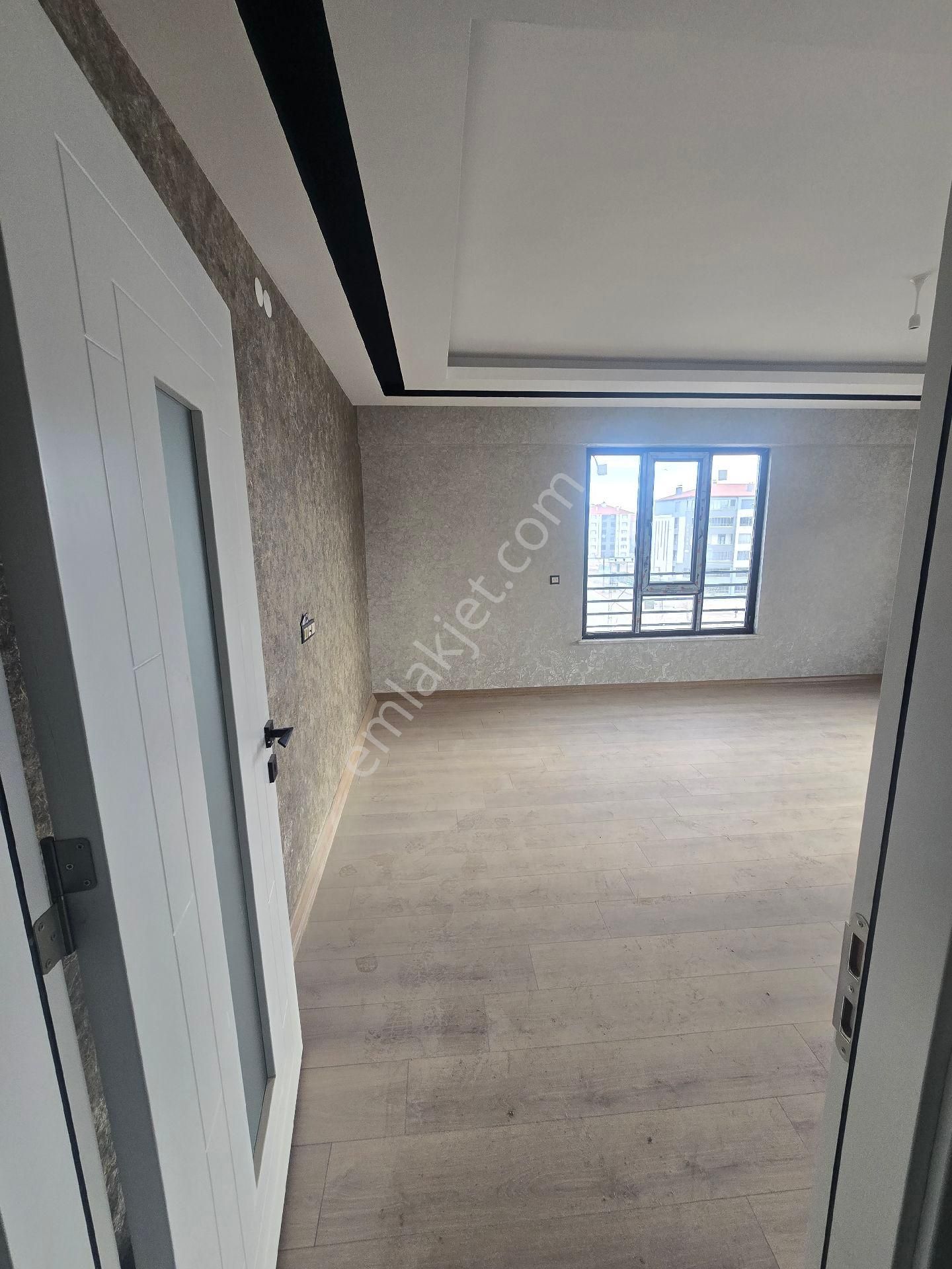 Kumköprü Mh Sıfır Son Kat Lüx Evebeyn Banyolu Kızartma Bölümlü Kilerli 4+1 Dairemiz Satılık - Görsel 4