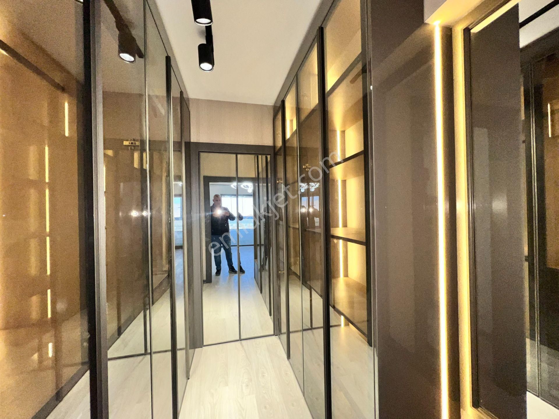 Ufuk Kılıç Emlak'tan Modern Şık Tasarımıyla Lüks Site İçerisinde 4+1 Daire - Görsel 21