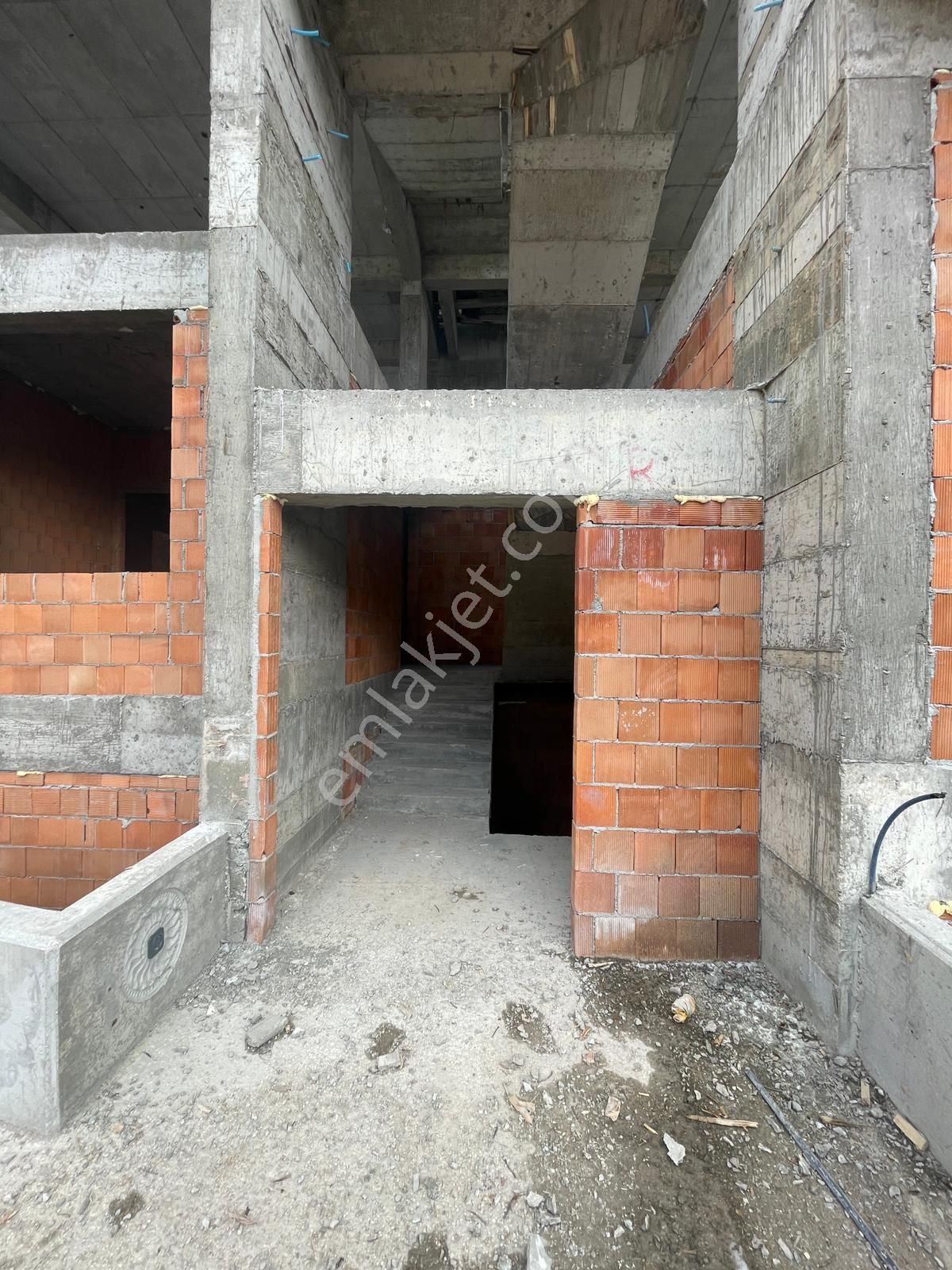 Afyon Üçok Emlaktan Esentepe Mah Satılık Sıfır Lüx 2+1 3+1 Daireler - Görsel 3