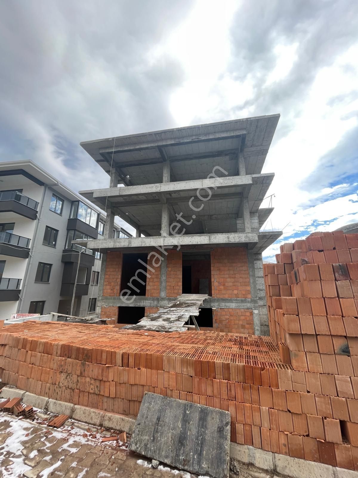 Afyon Üçok Emlaktan Esentepe Mah Satılık Sıfır Lüx 2+1 3+1 Daireler