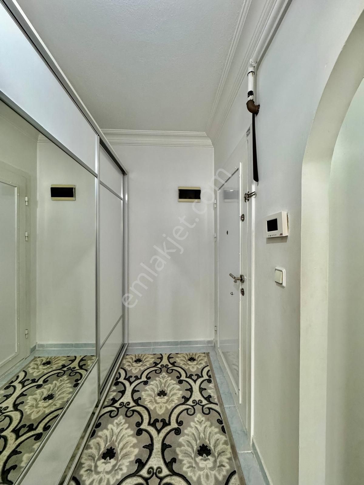 Ufuk Kılıç Emlak'tan Merkezde Full Yapılı Orta Kat G.cephe 3+1 Daire - Görsel 23