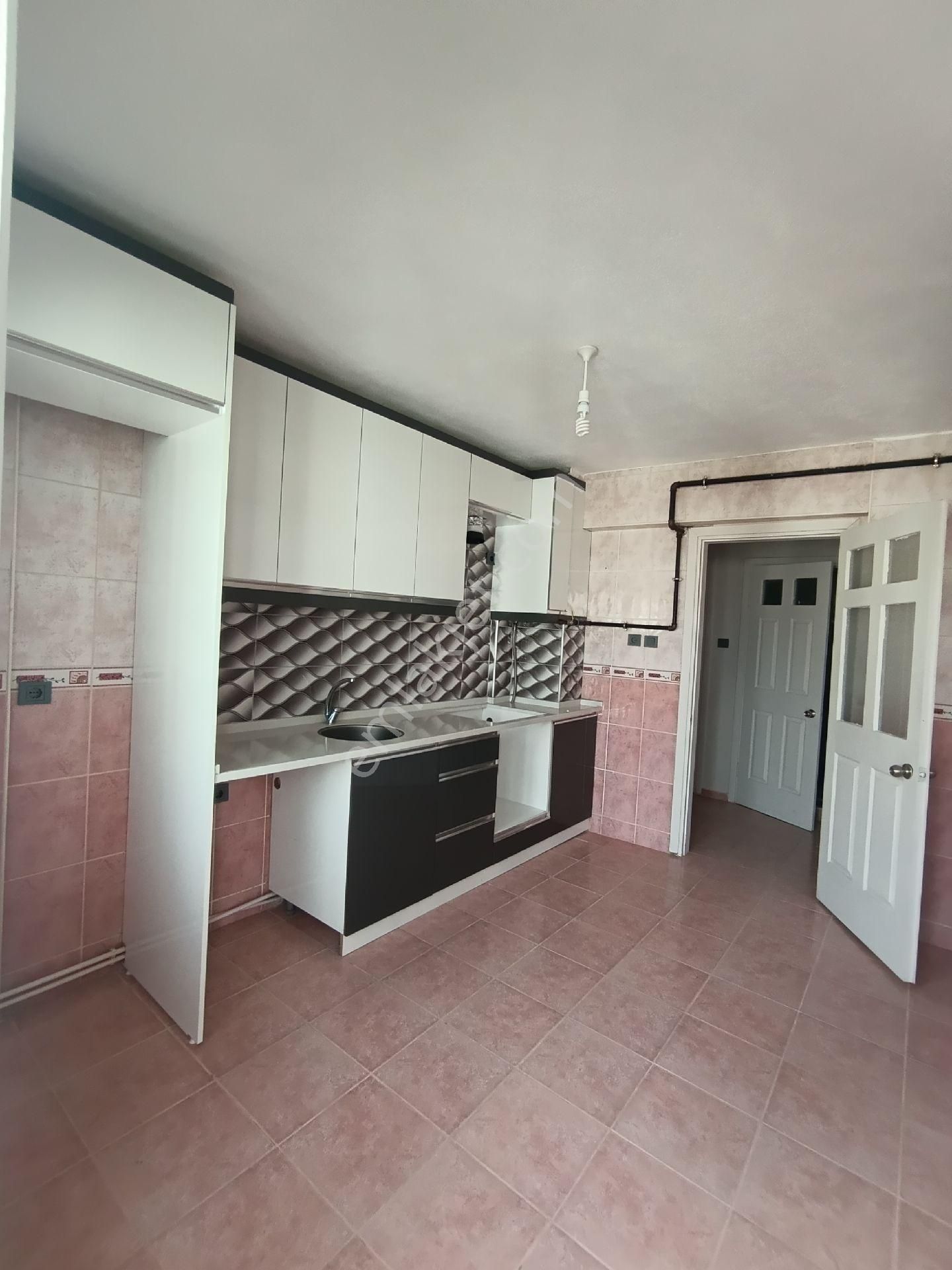 Ayrancılar Fevzi Çakmak Mah 3+1 Doğalgazlı - Görsel 2