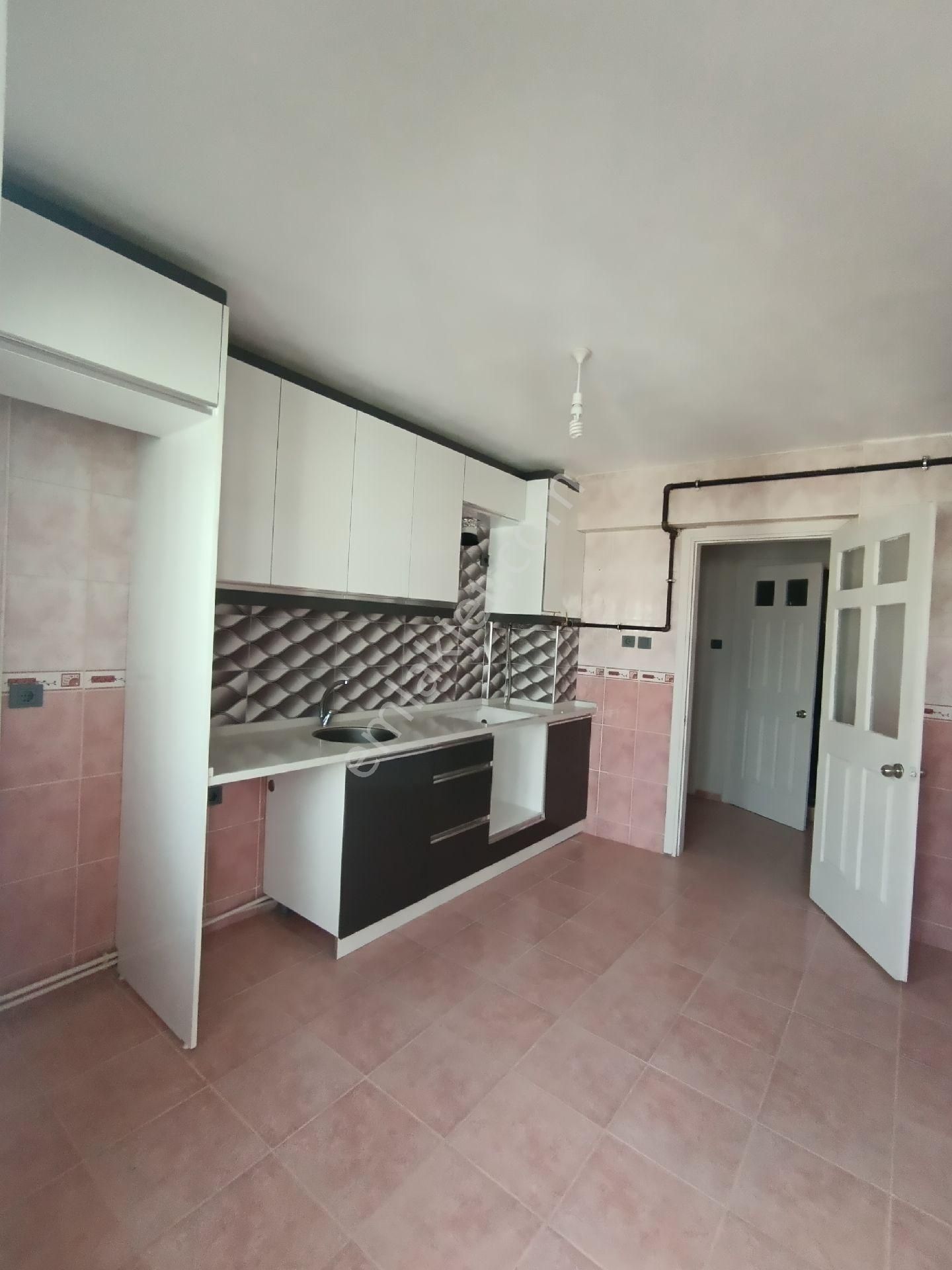 Ayrancılar Fevzi Çakmak Mah 3+1 Doğalgazlı - Görsel 3