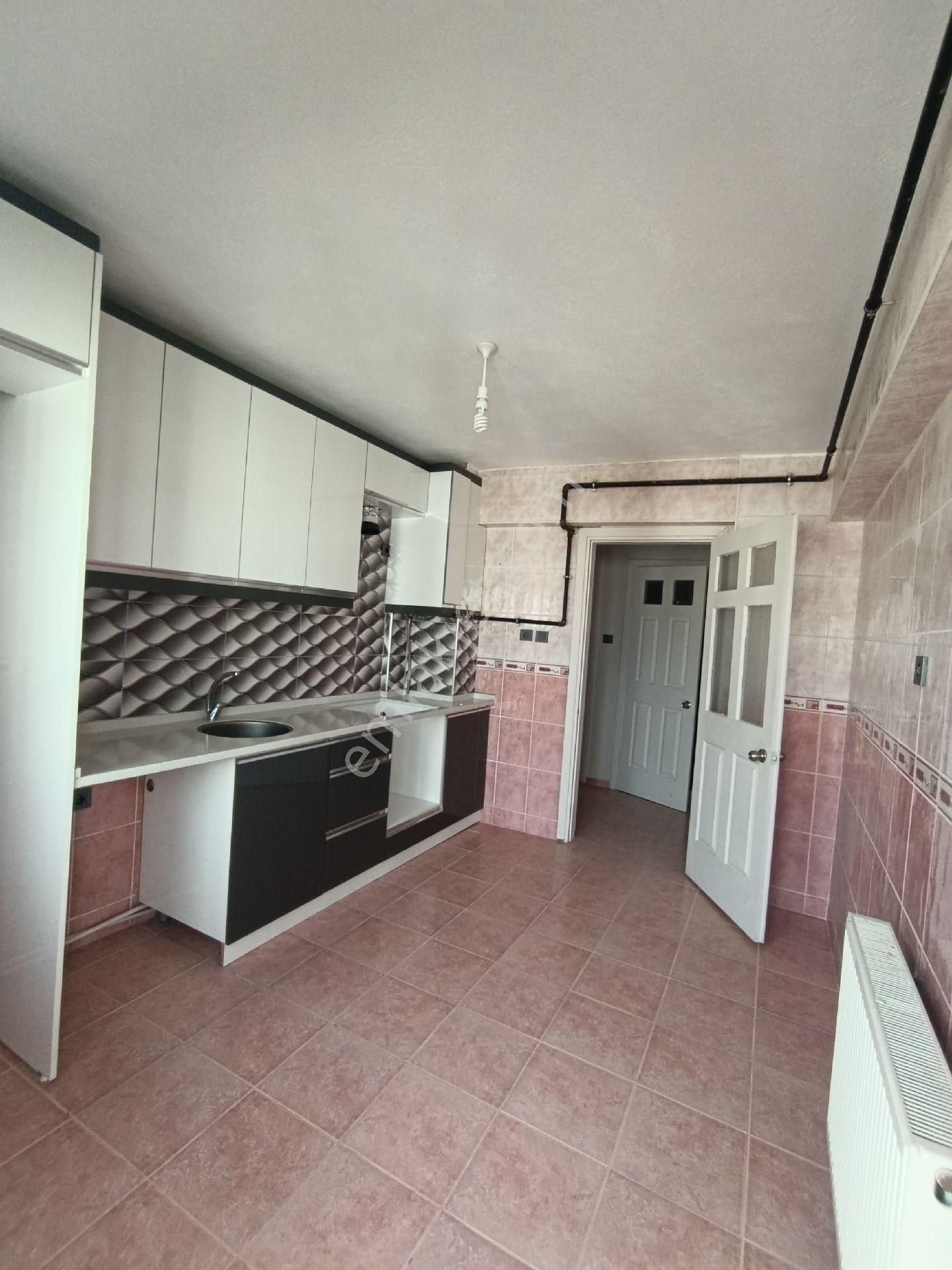 Ayrancılar Fevzi Çakmak Mah 3+1 Doğalgazlı - Görsel 4