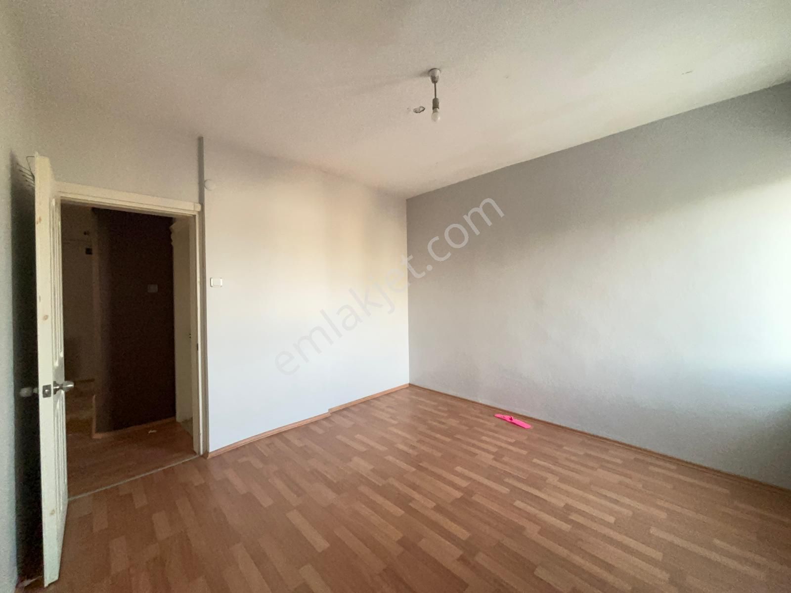 Çiftlikköy Mehmet Akif Ersoy'da Kiralık 2+1 80 M2 Ofis - Görsel 12