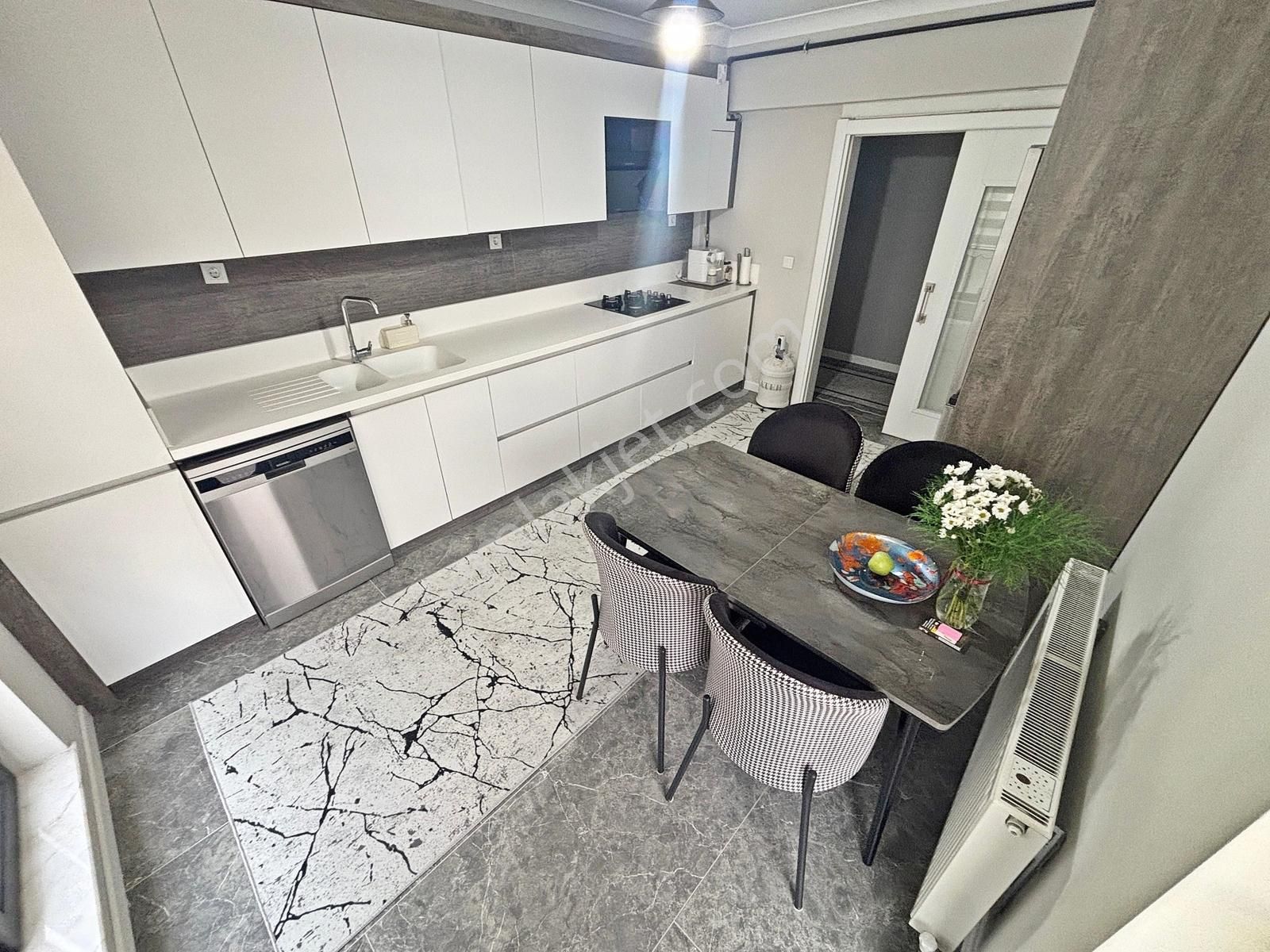 Yuvam'dan Ultra Lüks E.banyolu Giyinme Odalı 3+1 Daire Fırsatı** - Görsel 4