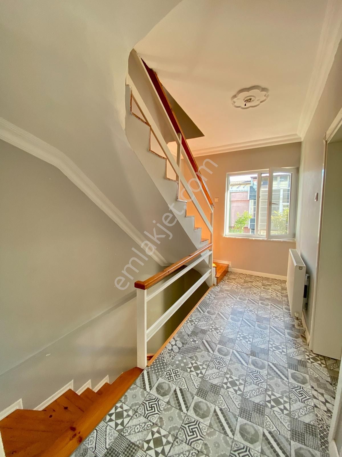 Verandalı,teraslı,şömineli,hobi Bahçeli 4+1 Kiralık Müstakil Ev - Görsel 29