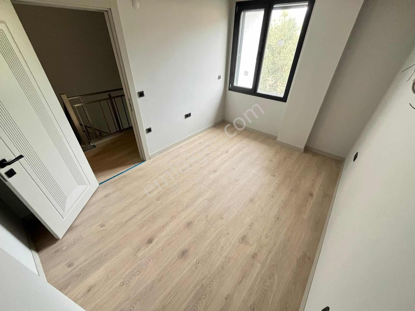 Gürsoy^dan K.kuyuda Denize 150 Metre 3+1 Havuzlu Villa - Görsel 23