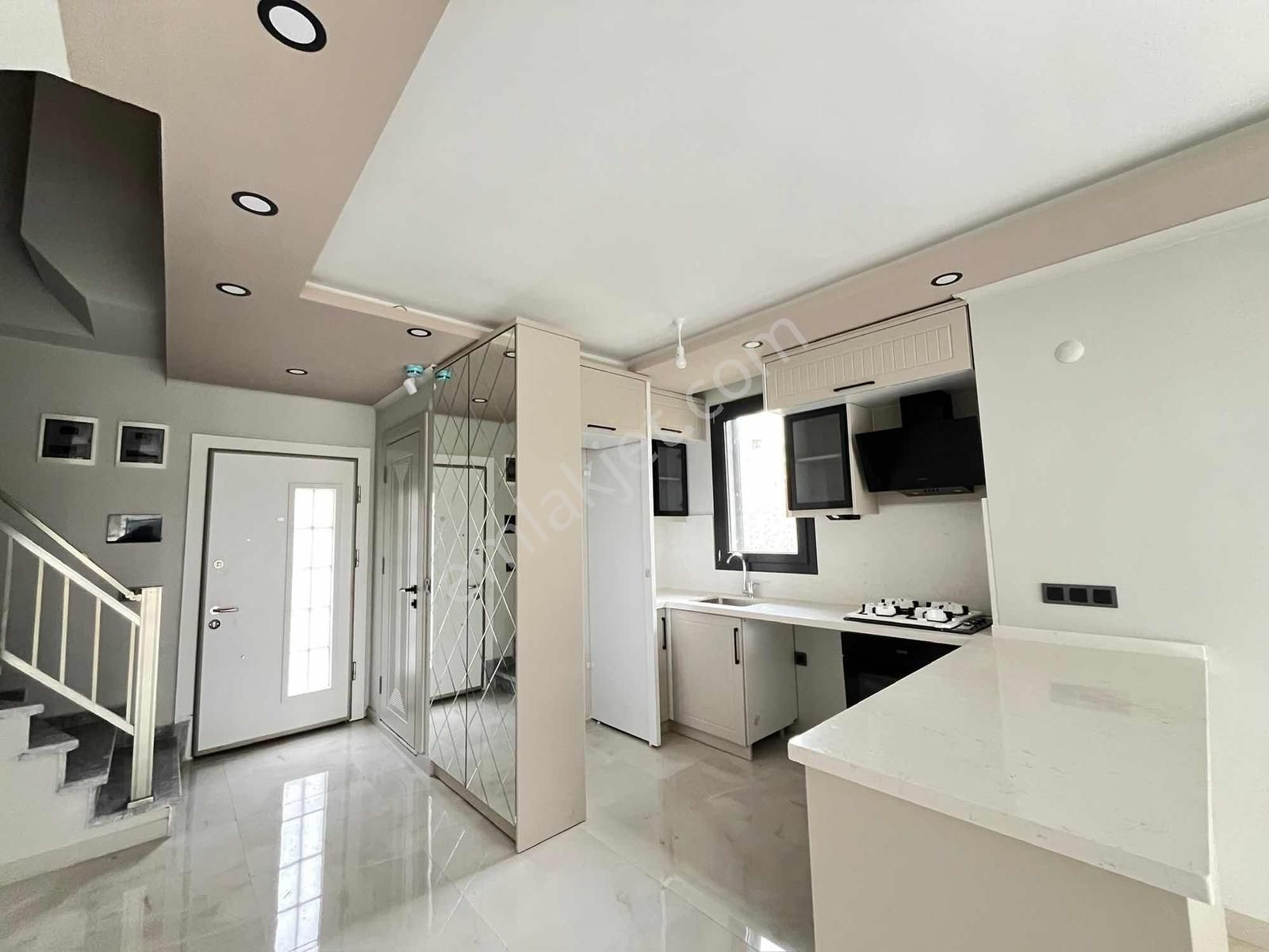 Gürsoy^dan K.kuyuda Denize 150 Metre 3+1 Havuzlu Villa - Görsel 34