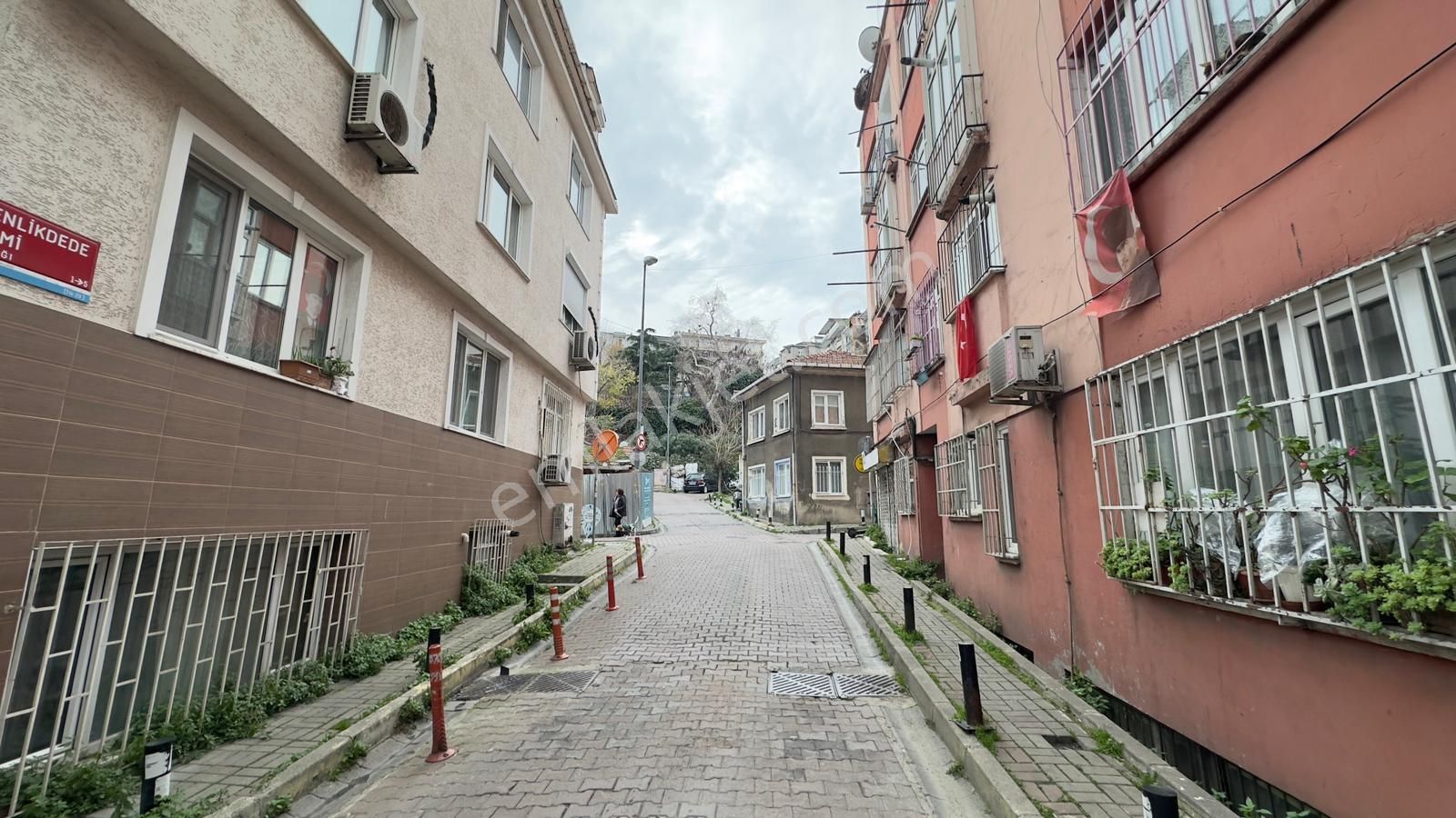 Başokur'dan Beşiktaş Vişnezade Mh.yeni Bina,da Satılık 2+1 Daire - Görsel 23