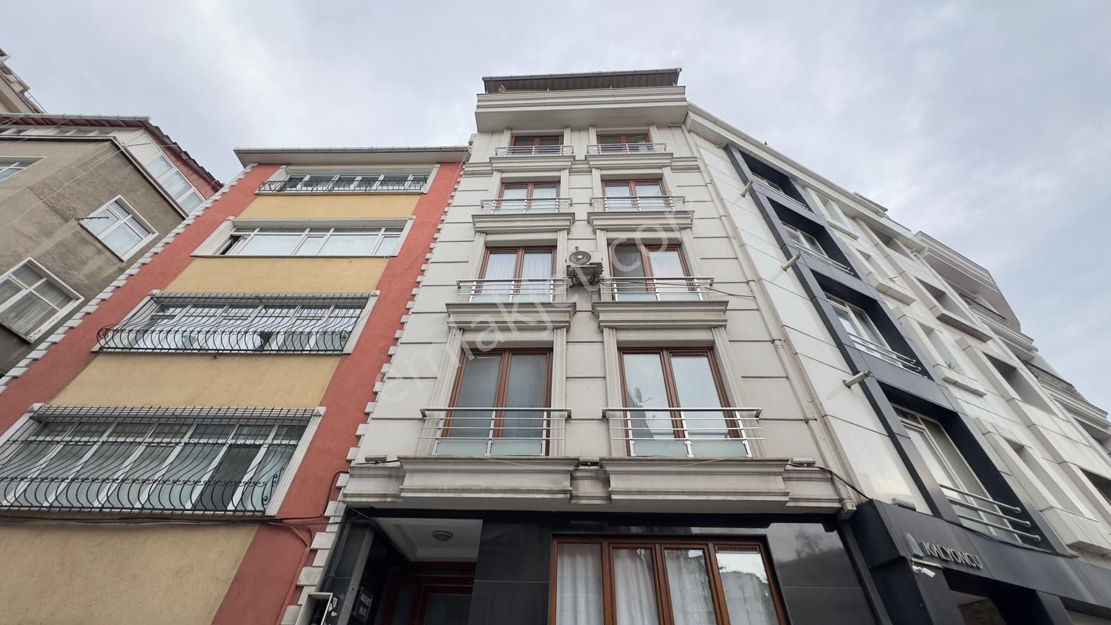 Başokur'dan Beşiktaş Vişnezade Mh.yeni Bina,da Satılık 2+1 Daire - Görsel 20