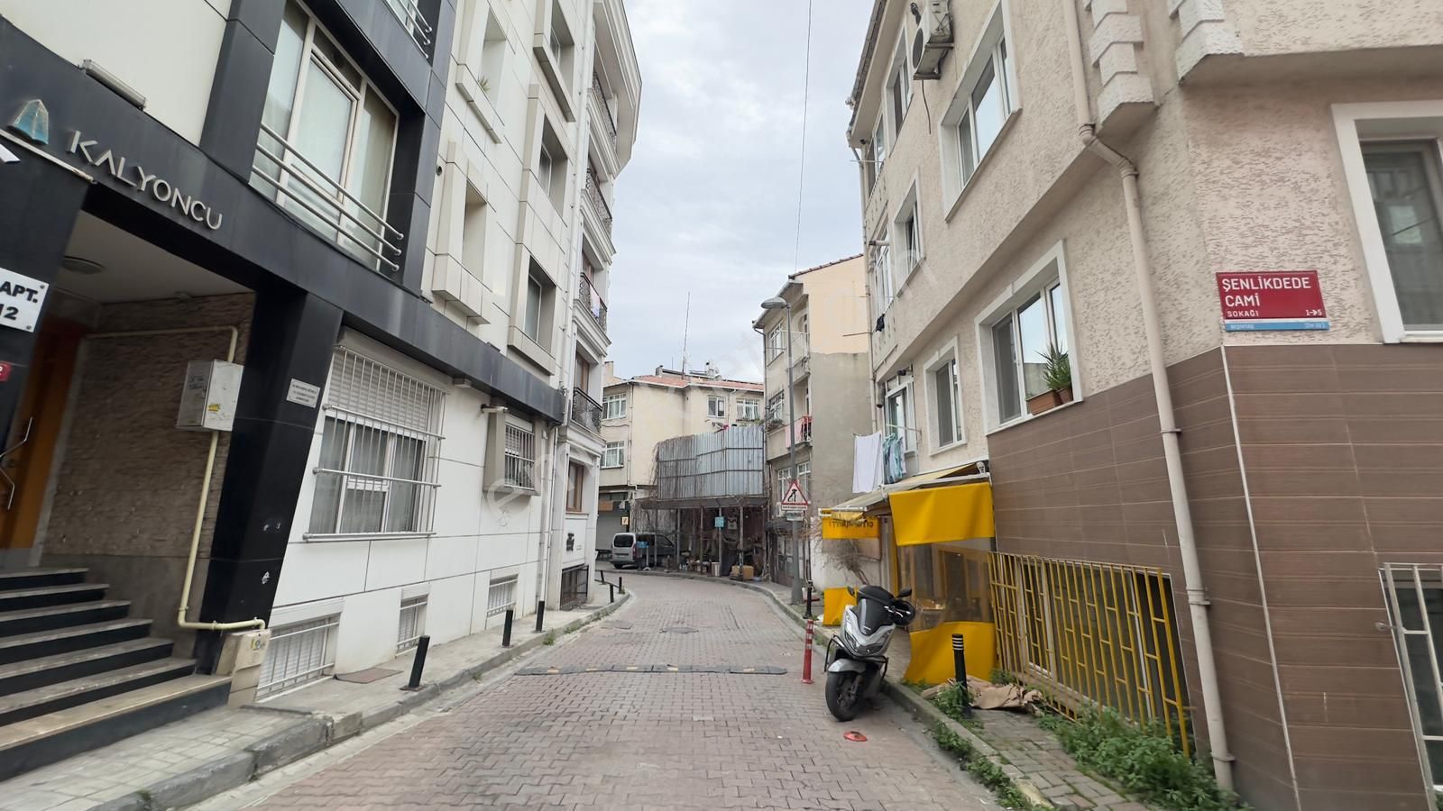 Başokur'dan Beşiktaş Vişnezade Mh.yeni Bina,da Satılık 2+1 Daire - Görsel 22