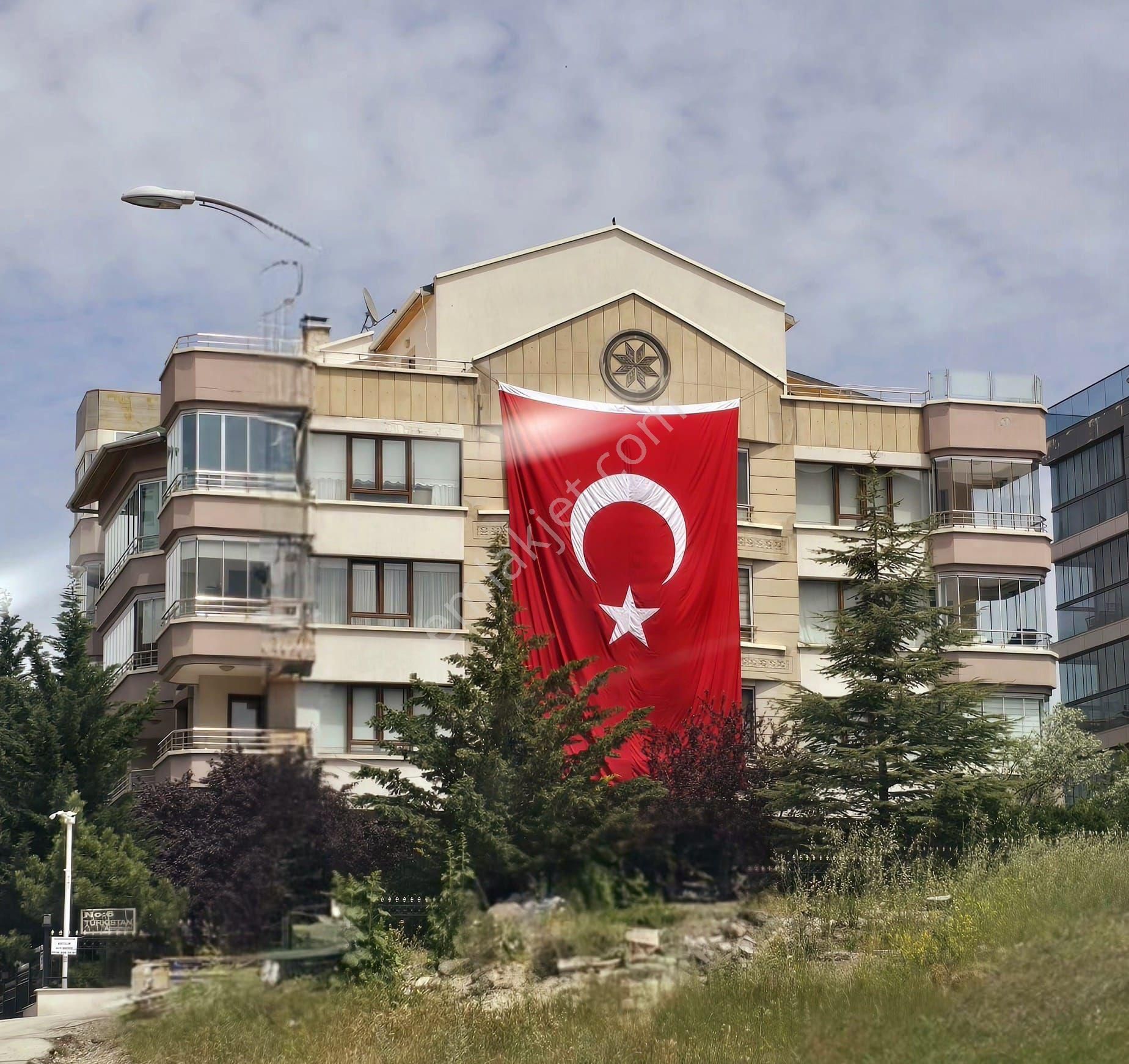 Çankaya Yukarı Dikmen Kiralık Lüx 2+1 Daire