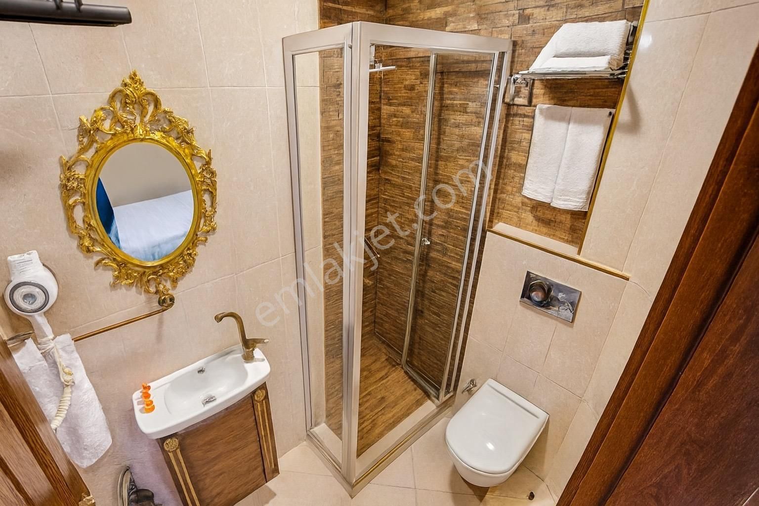 Beyoğlu İstiklalde Kiralık Daireler - Görsel 16